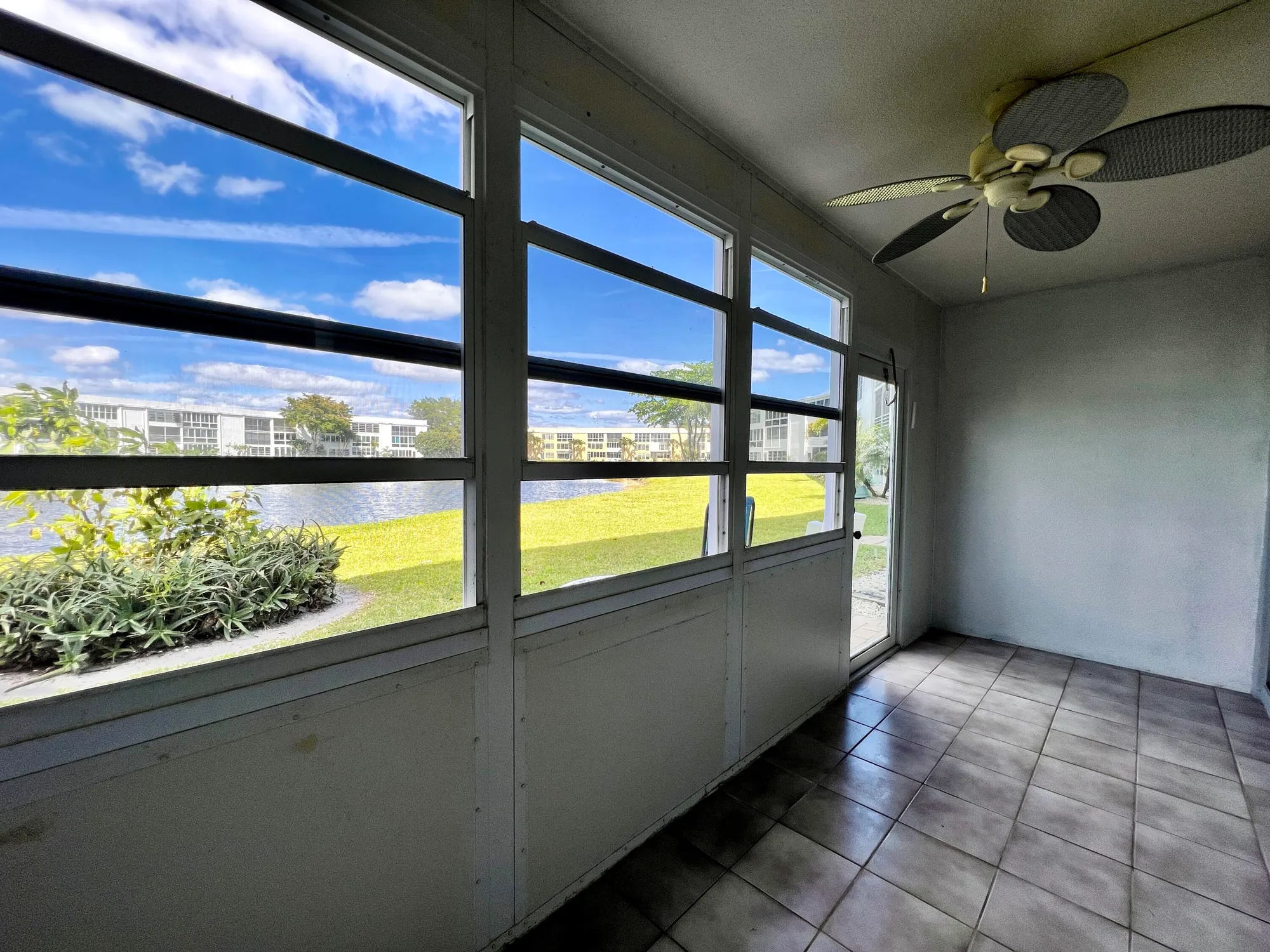 Property Slideshow image 10 of 17 | 103 wellington m, West Palm Beach, FL, 33417