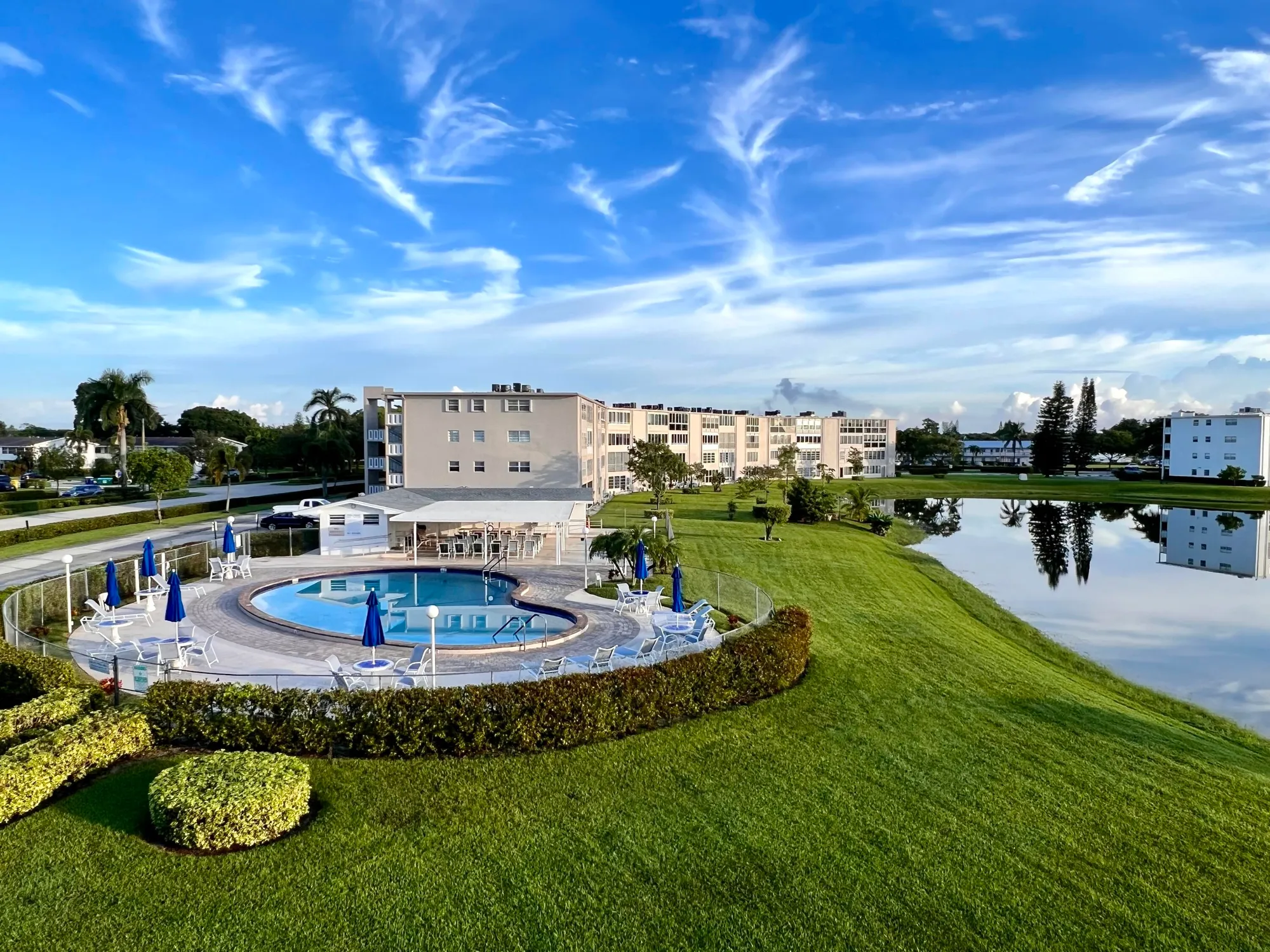 Property Slideshow image 11 of 17 | 103 wellington m, West Palm Beach, FL, 33417