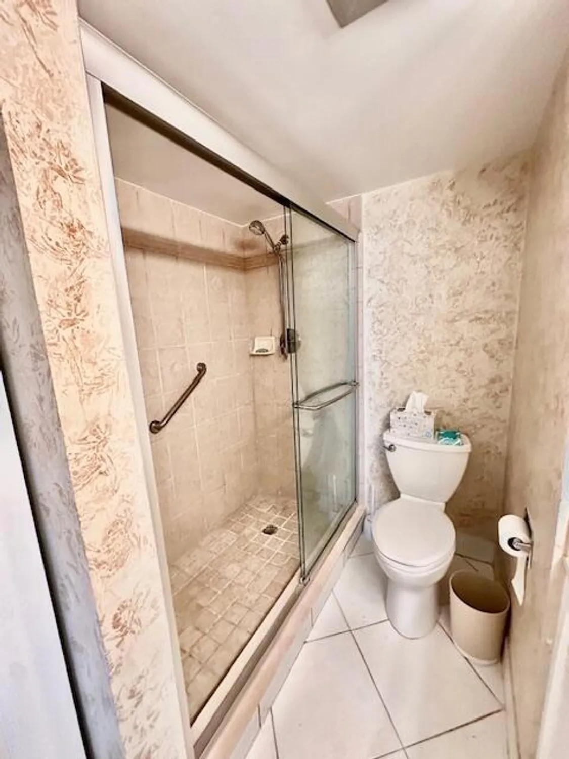 Property Slideshow image 12 of 58 | 3057 yarmouth c, Boca Raton, FL, 33434