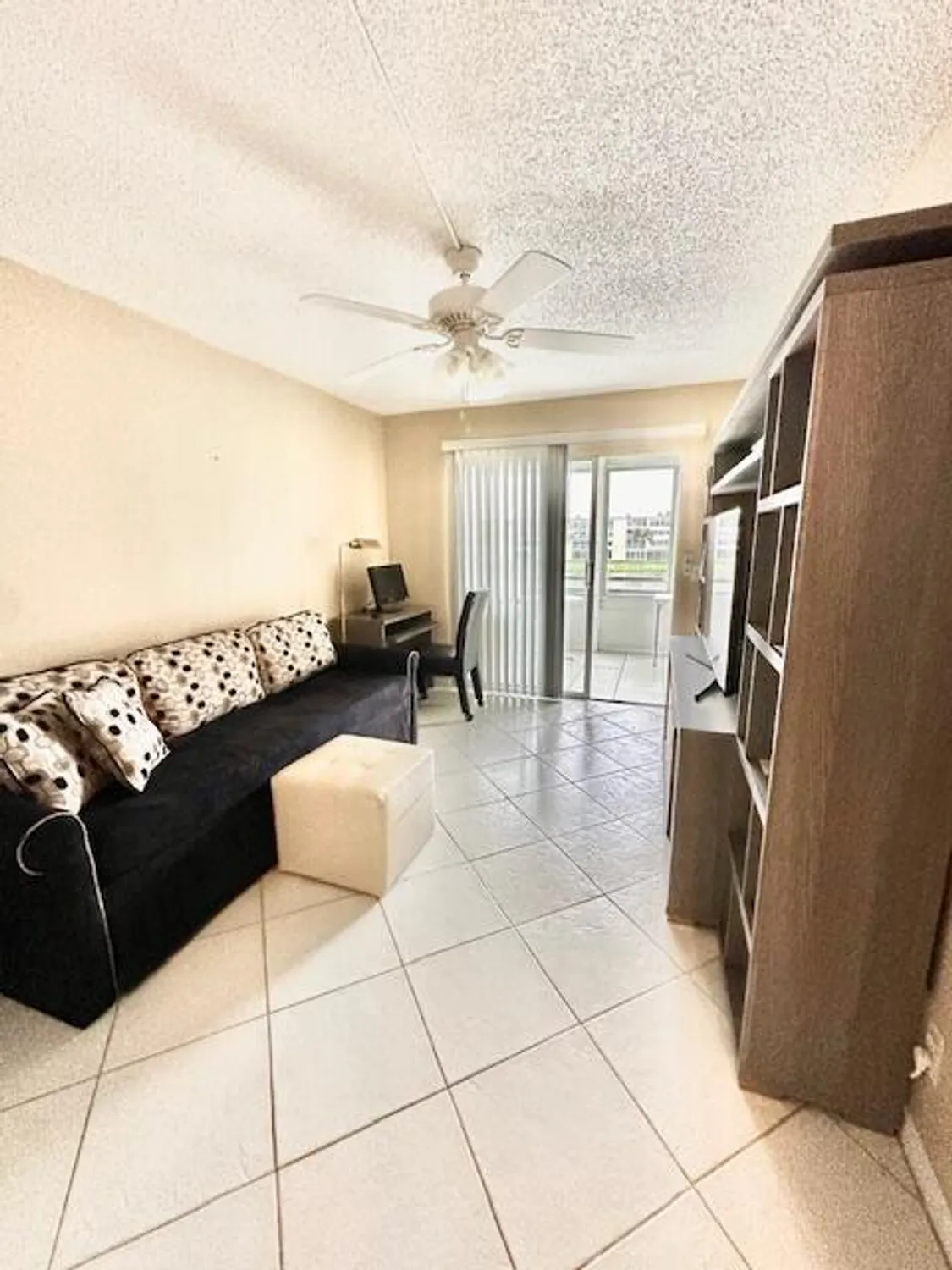 Property Slideshow image 13 of 58 | 3057 yarmouth c, Boca Raton, FL, 33434