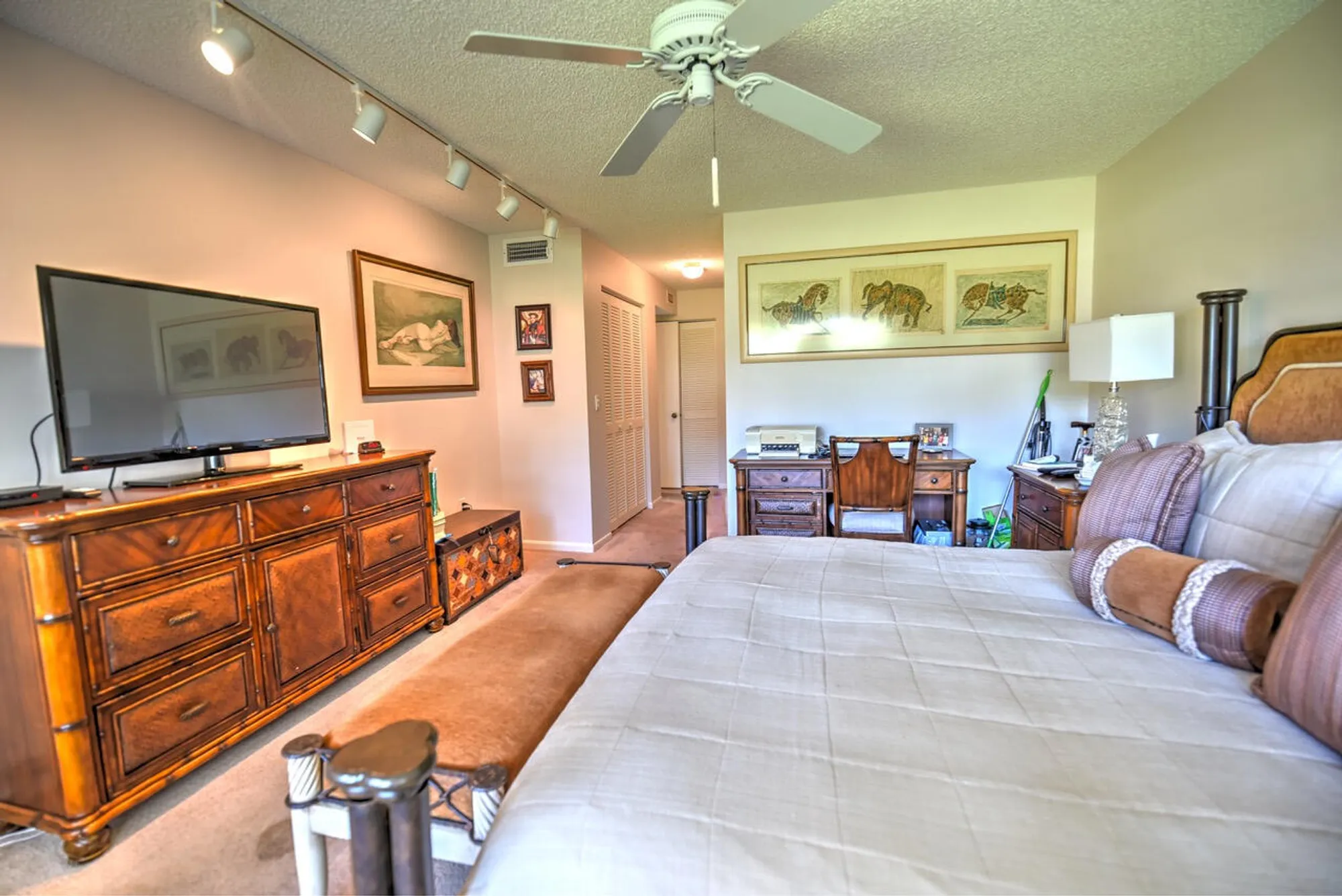 Property Slideshow image 13 of 25 | 28 stratford ln c, Boynton Beach, FL, 33436