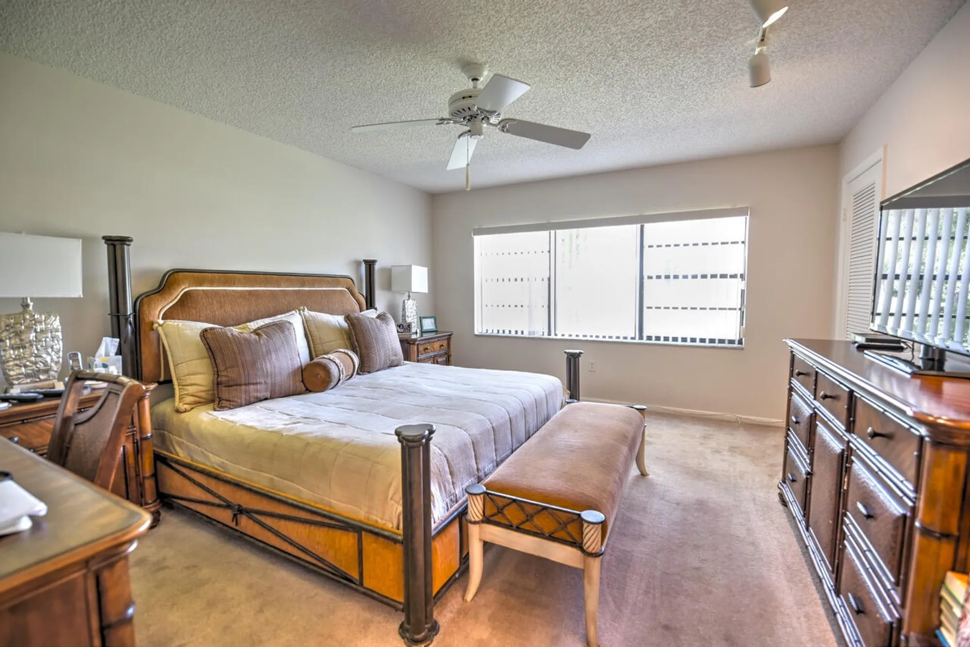 Property Slideshow image 14 of 25 | 28 stratford ln c, Boynton Beach, FL, 33436