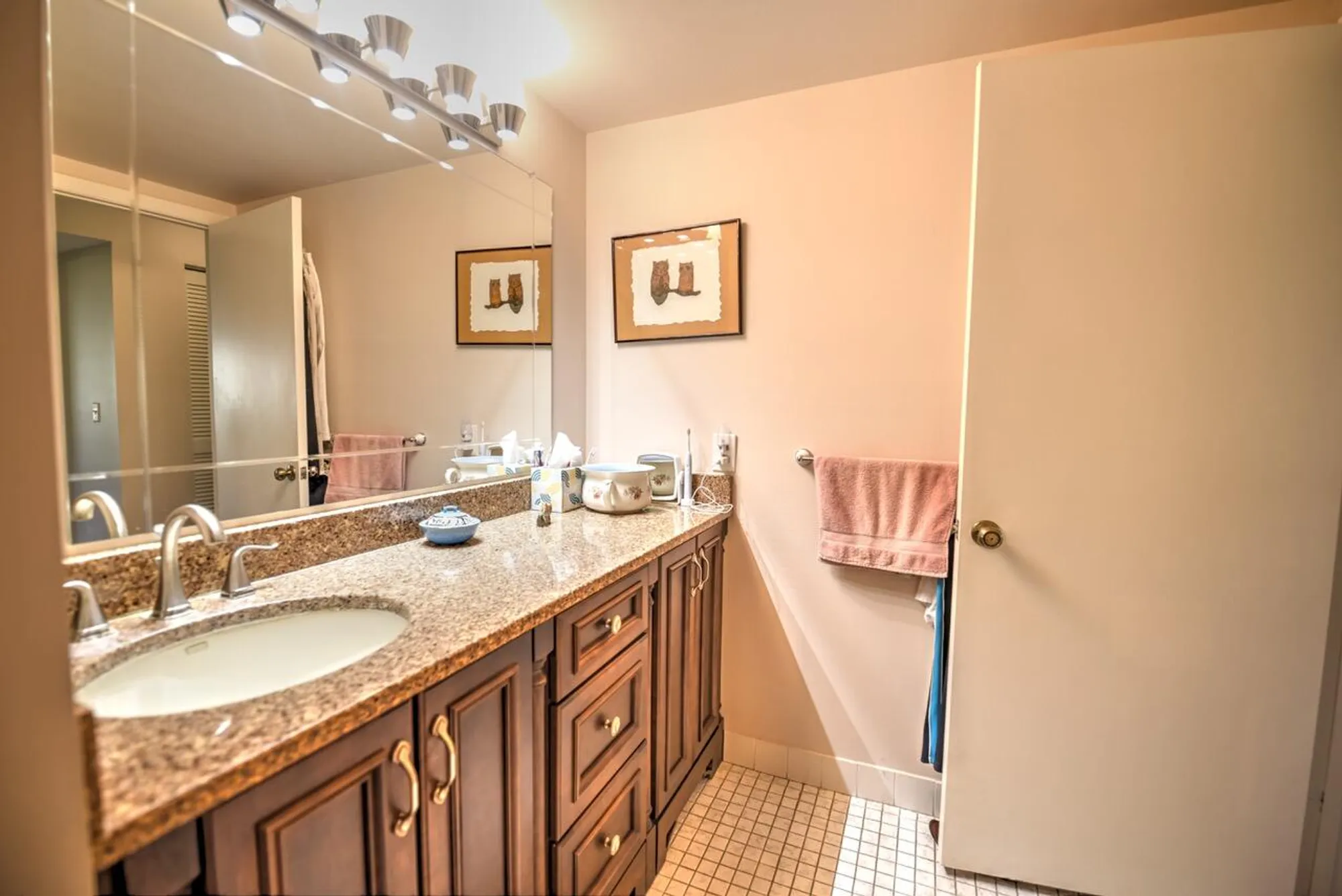 Property Slideshow image 15 of 25 | 28 stratford ln c, Boynton Beach, FL, 33436