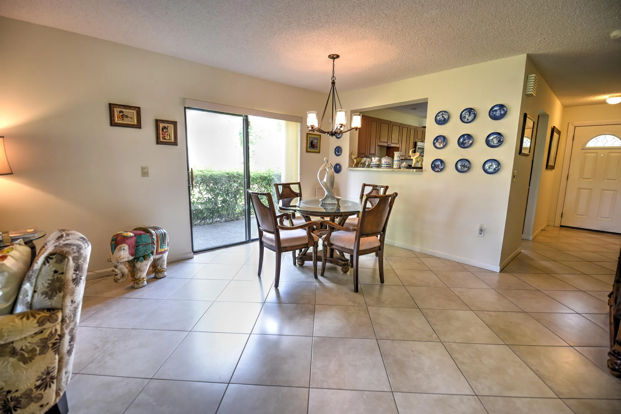 Property Slideshow image 8 of 25 | 28 stratford ln c, Boynton Beach, FL, 33436