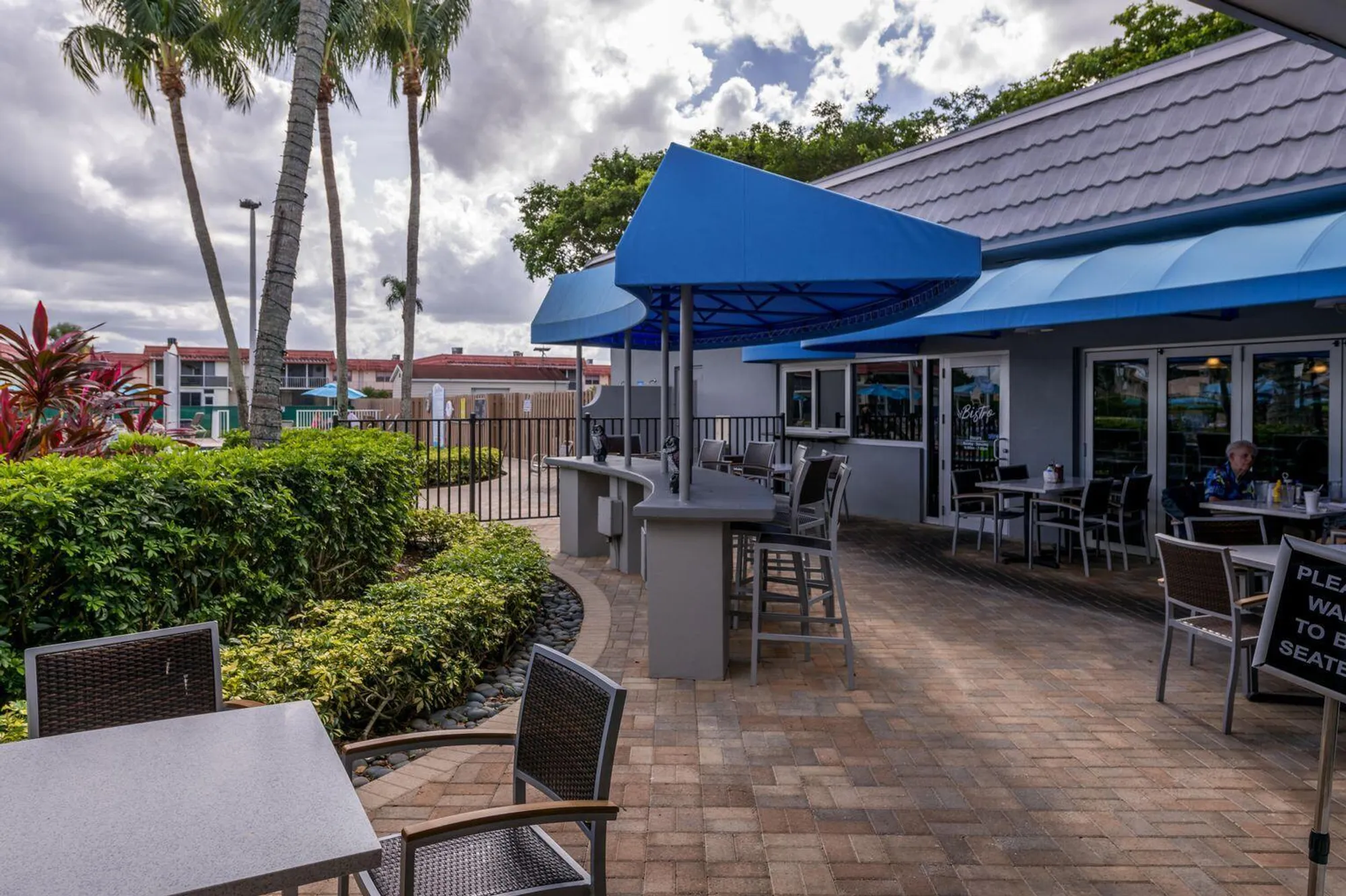 Property Slideshow image 14 of 25 | 653 saxony, Delray Beach, FL, 33446