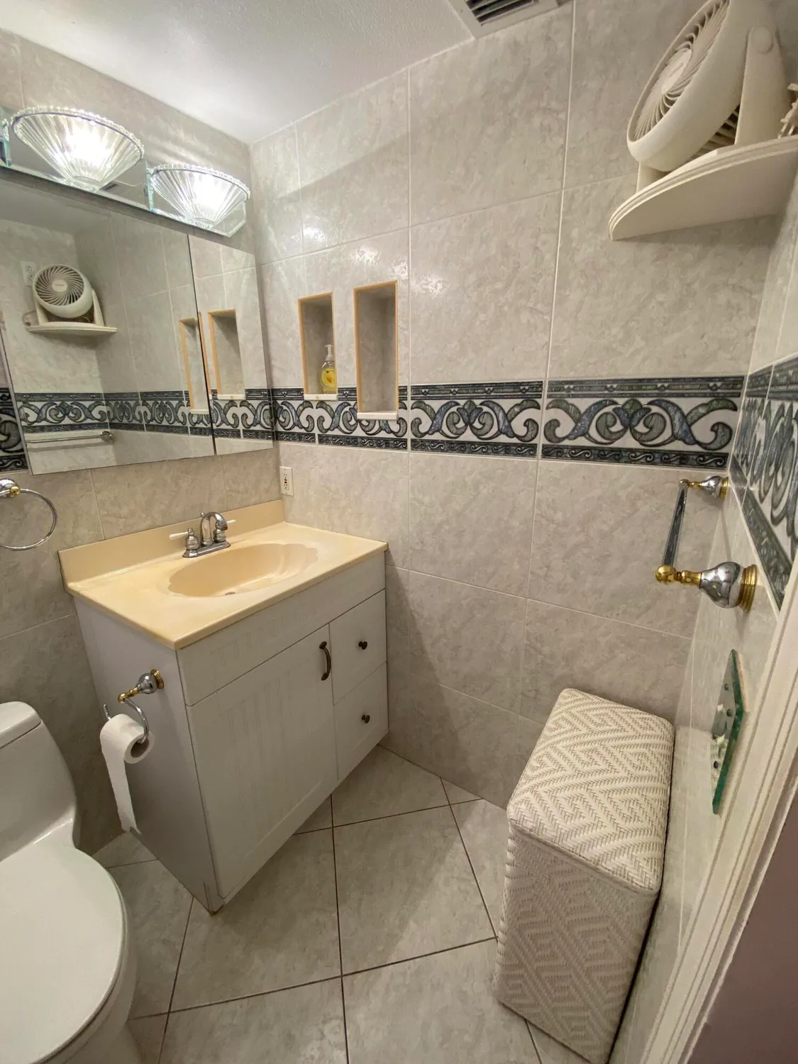 Property Slideshow image 19 of 23 | 480 horizons 102, Boynton Beach, FL, 33435