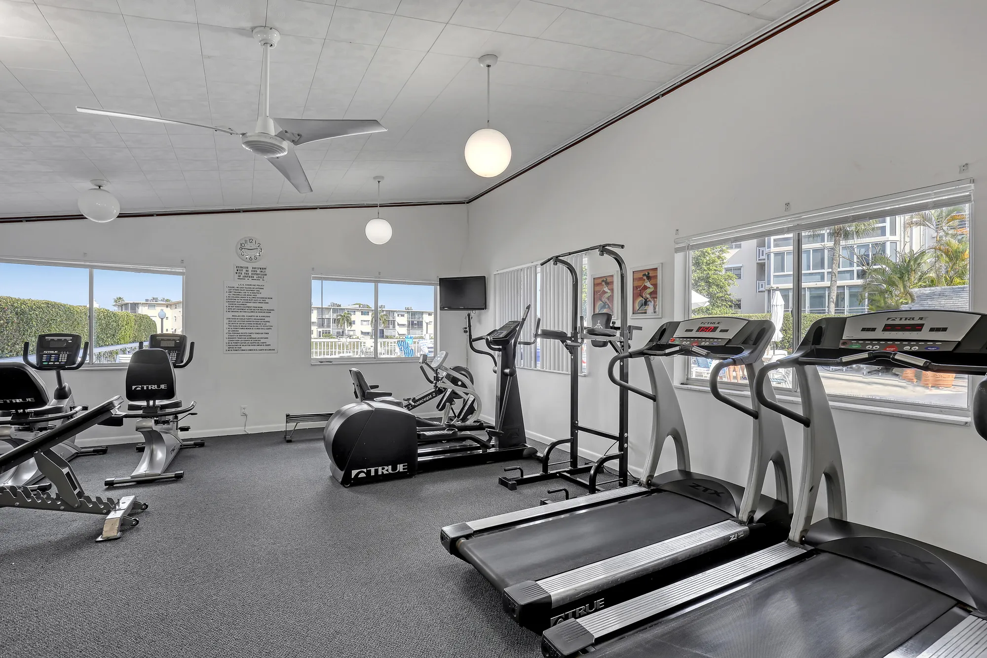 Property Slideshow image 27 of 35 | 2687 garden dr 205, Lake Worth, FL, 33461
