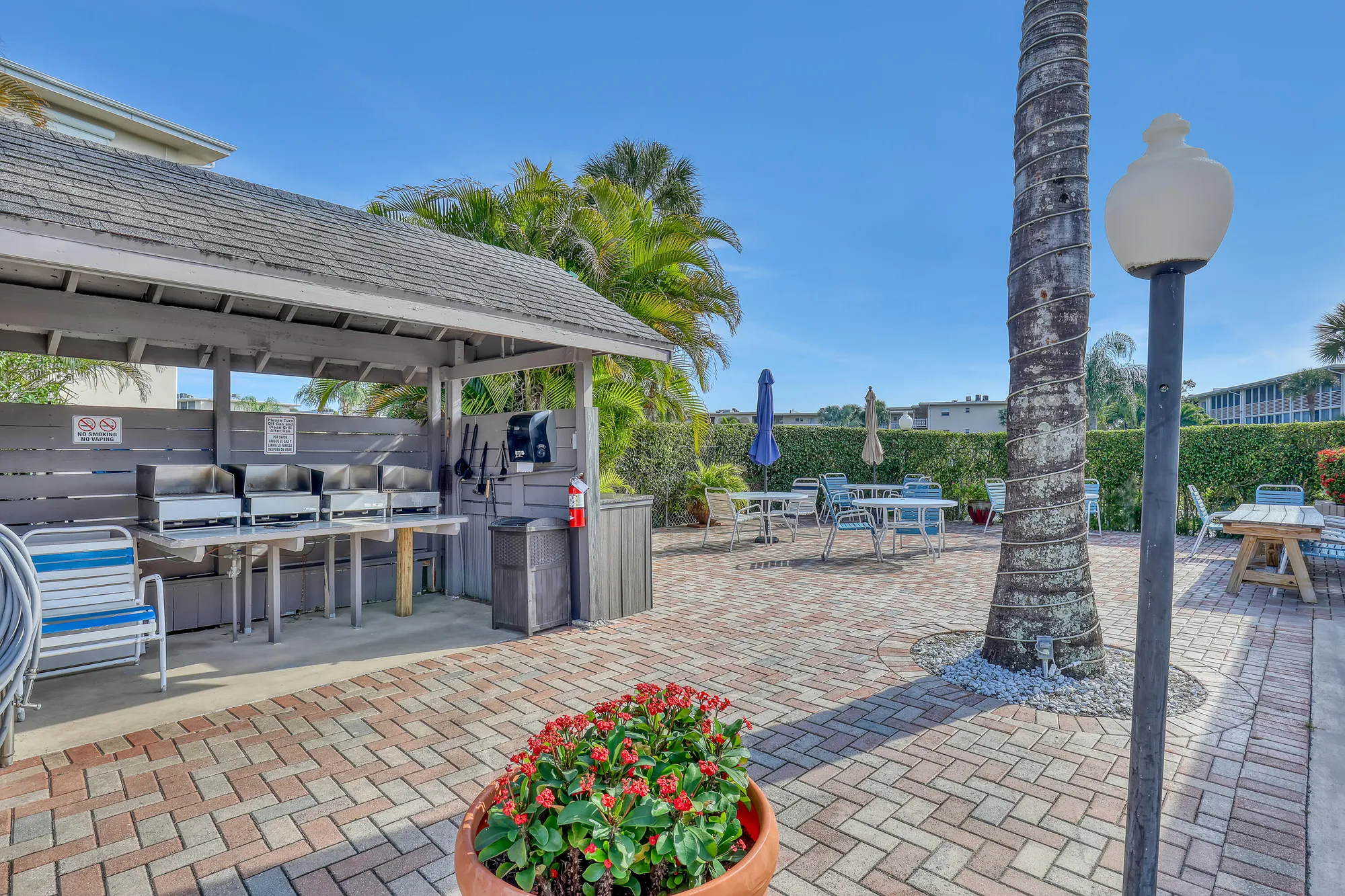 Property Slideshow image 30 of 35 | 2687 garden dr 205, Lake Worth, FL, 33461