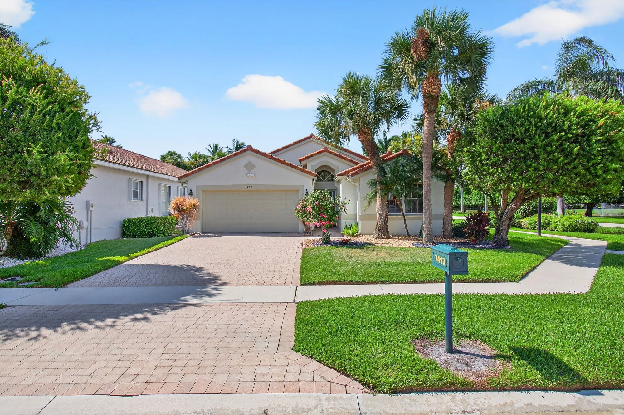 Property Slideshow image 21 of 93 | 7413 haviland cir, Boynton Beach, FL, 33437