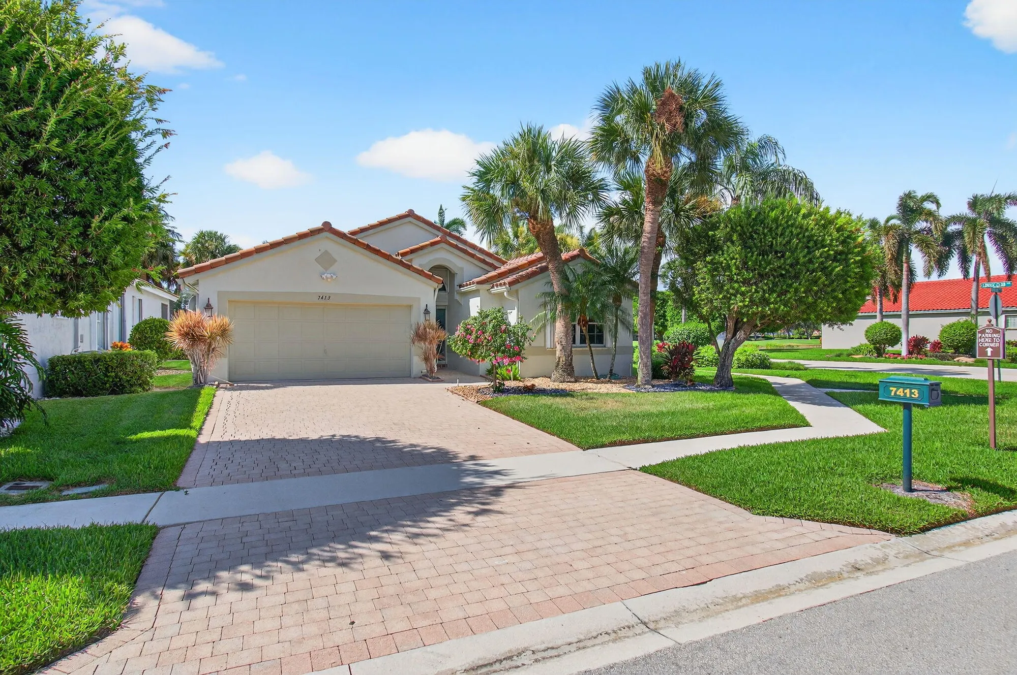 Property Slideshow image 23 of 93 | 7413 haviland cir, Boynton Beach, FL, 33437