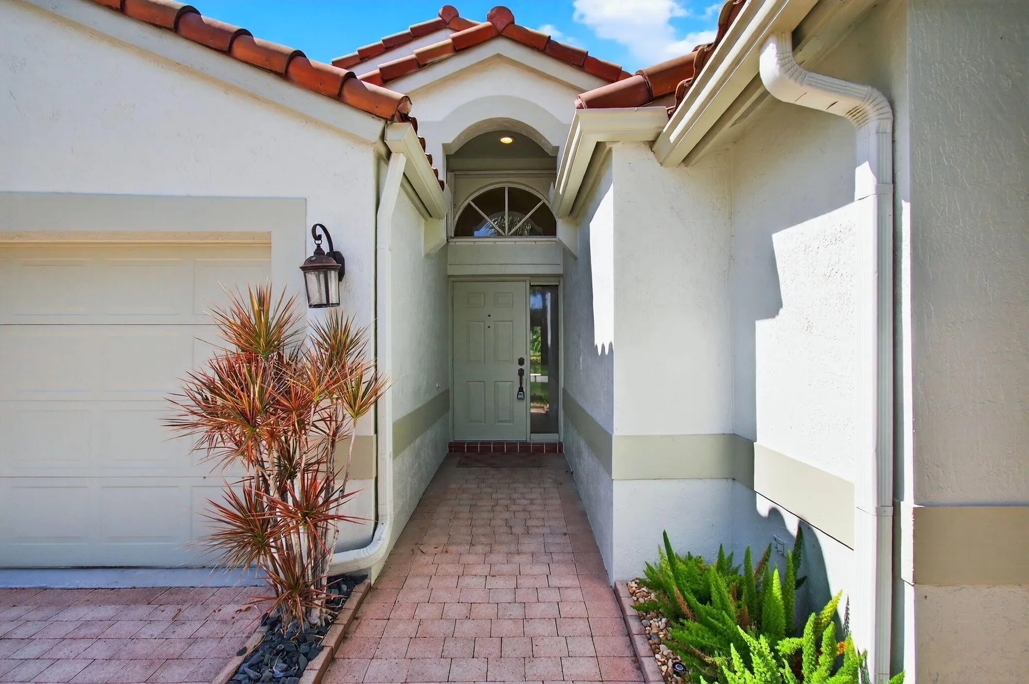 Property Slideshow image 25 of 93 | 7413 haviland cir, Boynton Beach, FL, 33437