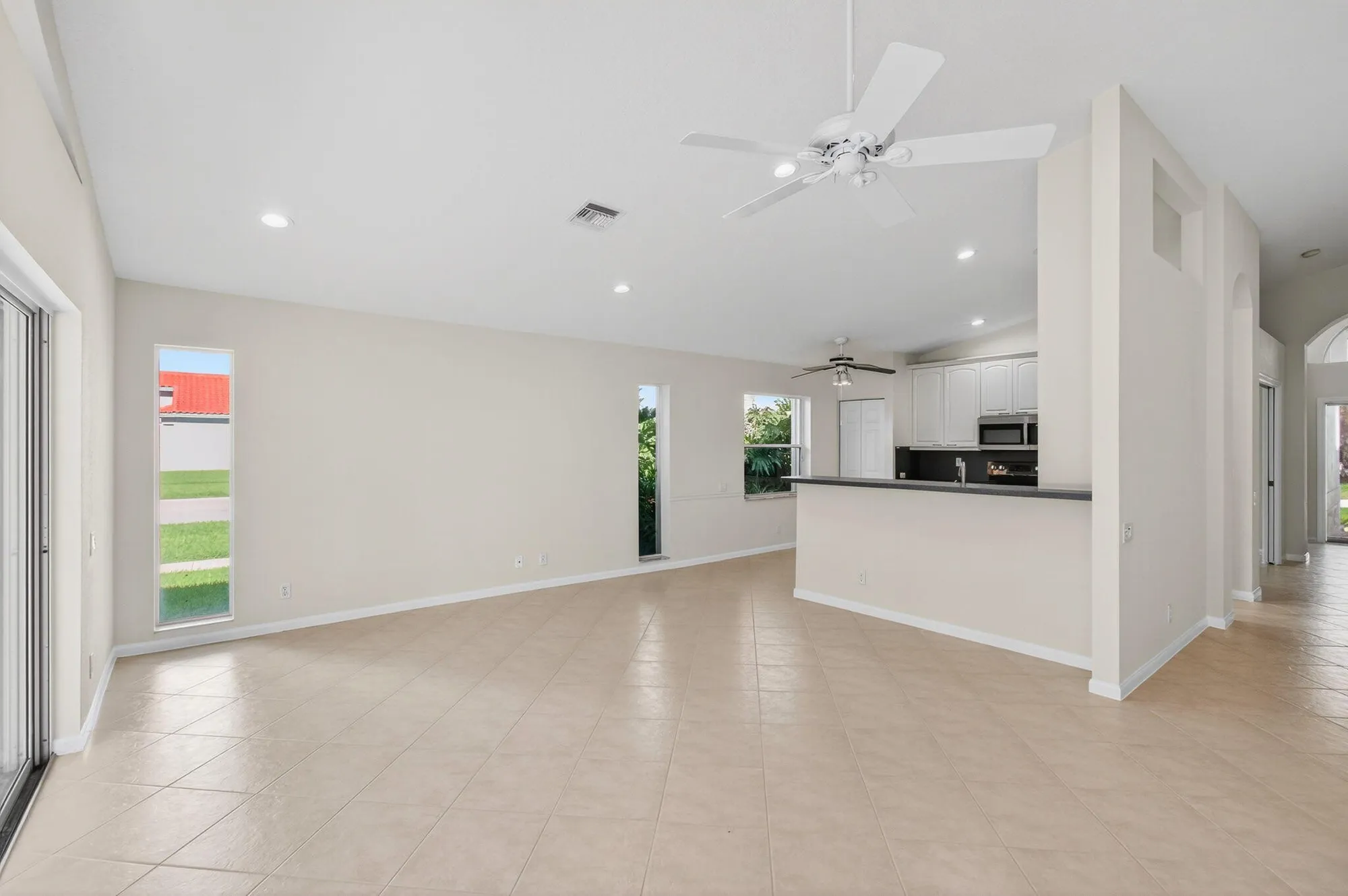 Property Slideshow image 33 of 93 | 7413 haviland cir, Boynton Beach, FL, 33437