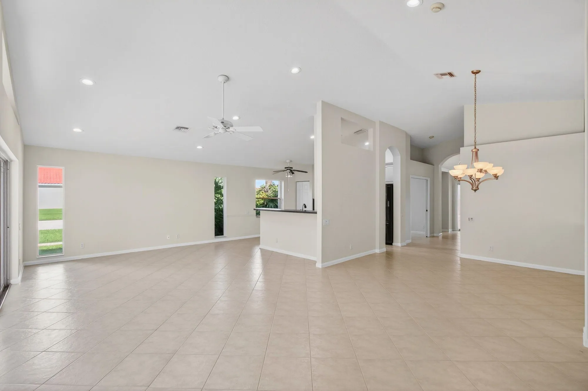 Property Slideshow image 9 of 93 | 7413 haviland cir, Boynton Beach, FL, 33437