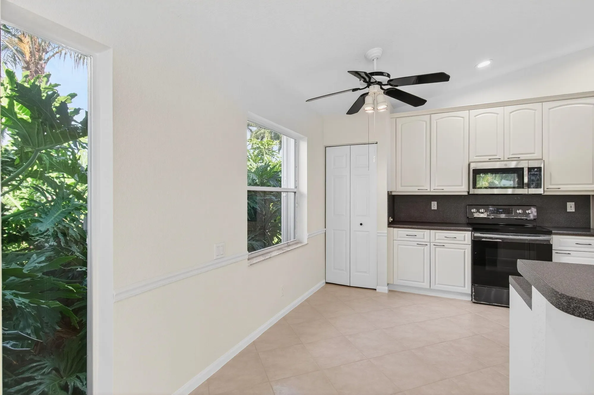 Property Slideshow image 37 of 93 | 7413 haviland cir, Boynton Beach, FL, 33437
