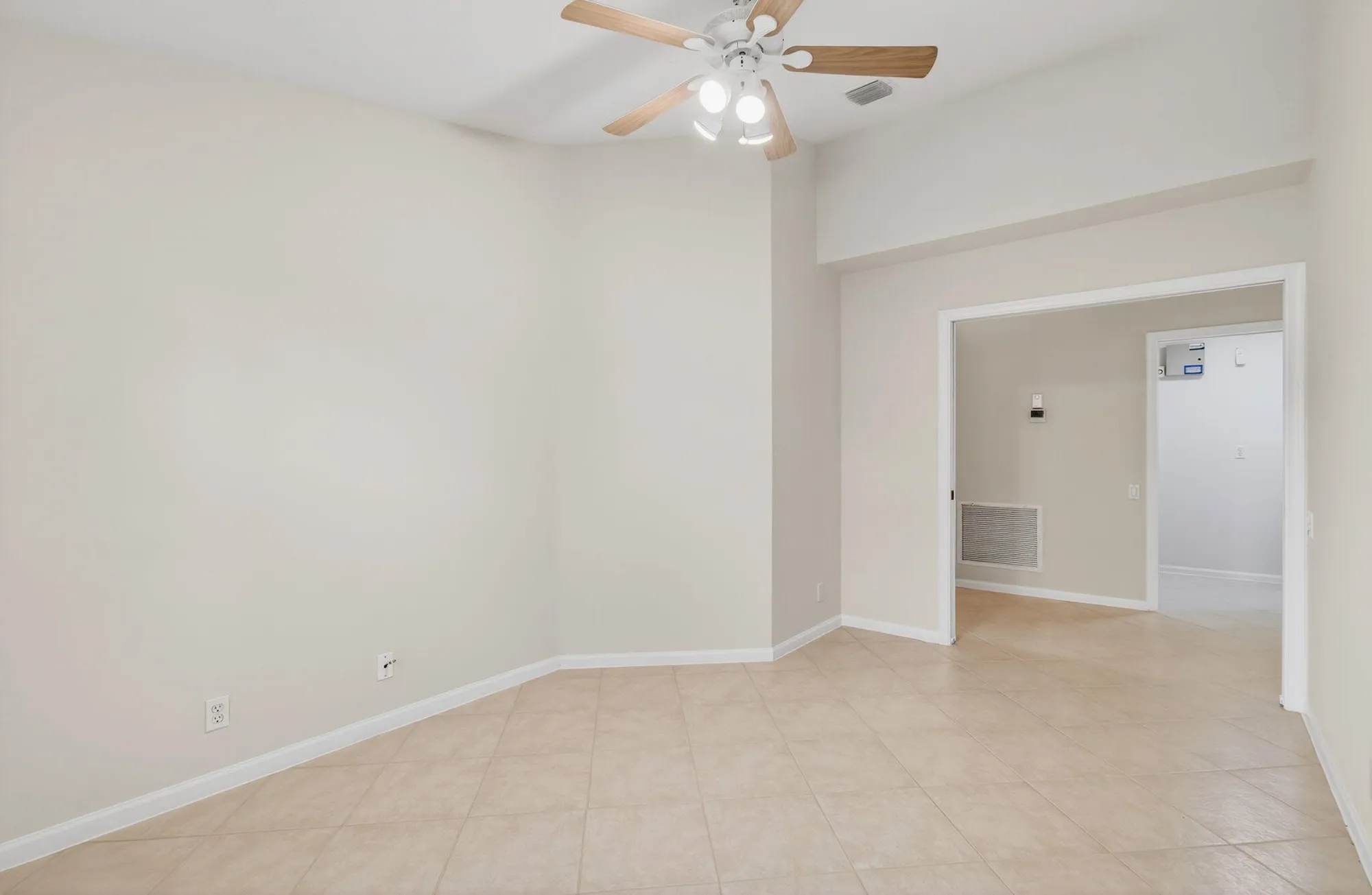 Property Slideshow image 18 of 93 | 7413 haviland cir, Boynton Beach, FL, 33437