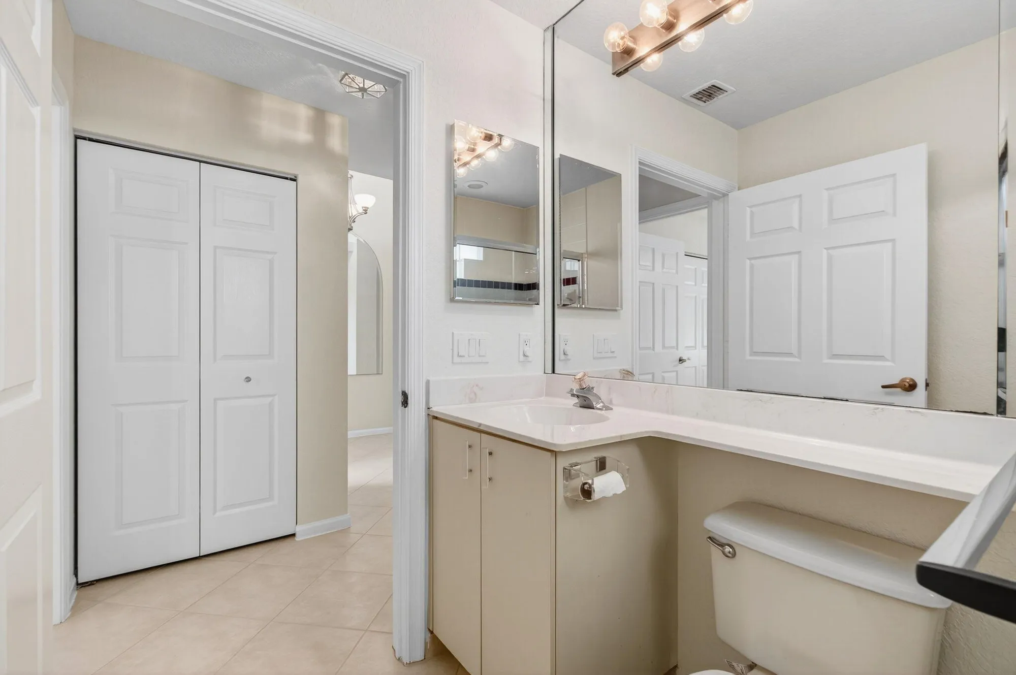 Property Slideshow image 58 of 93 | 7413 haviland cir, Boynton Beach, FL, 33437