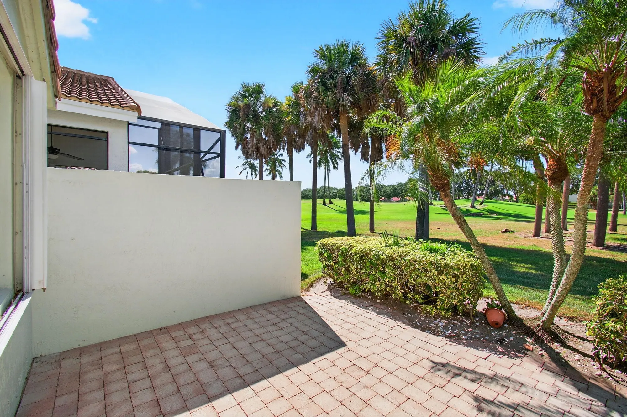Property Slideshow image 7 of 93 | 7413 haviland cir, Boynton Beach, FL, 33437