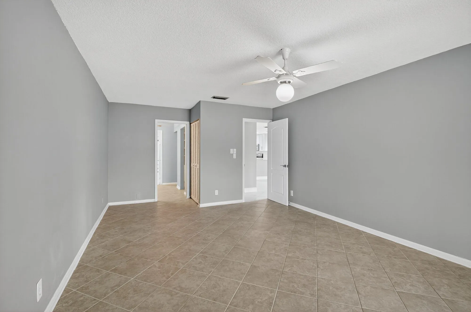 Property Slideshow image 31 of 73 | 5880 sugar palm ct b, Delray Beach, FL, 33484