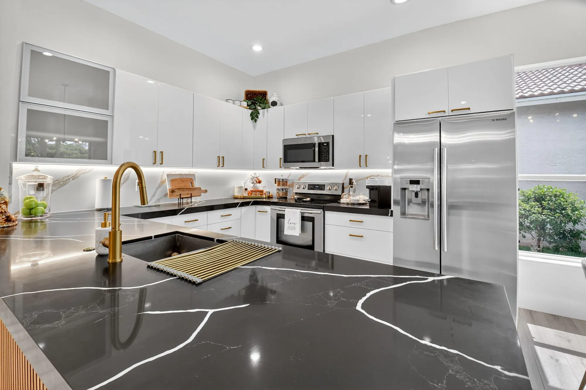 Property Slideshow image 29 of 117 | 7266 southport dr, Boynton Beach, FL, 33472