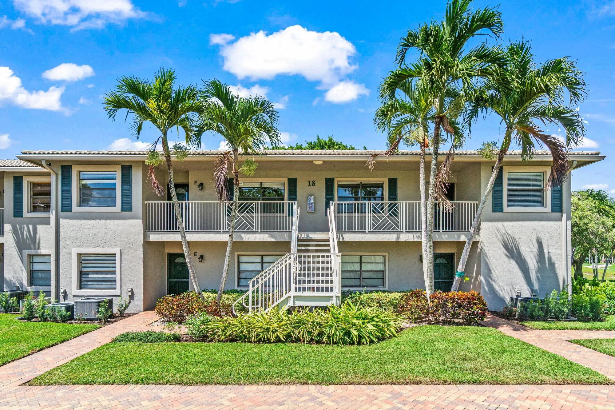 Property Slideshow image 21 of 49 | 18 stratford dr e, Boynton Beach, FL, 33436