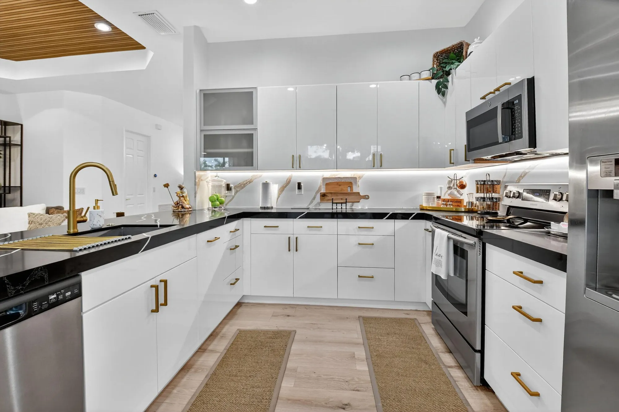 Property Slideshow image 27 of 117 | 7266 southport dr, Boynton Beach, FL, 33472