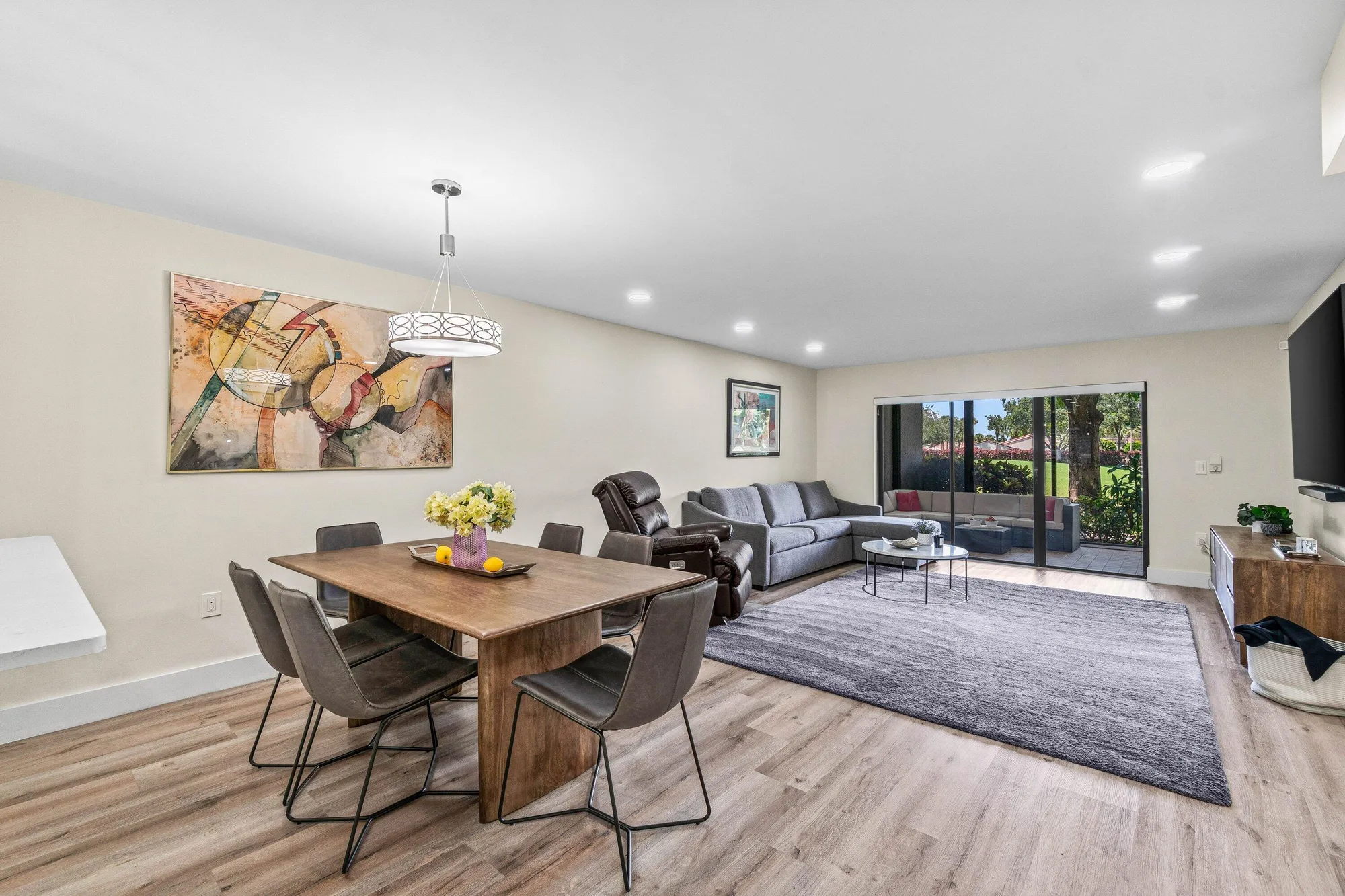 Property Slideshow image 8 of 49 | 18 stratford dr e, Boynton Beach, FL, 33436