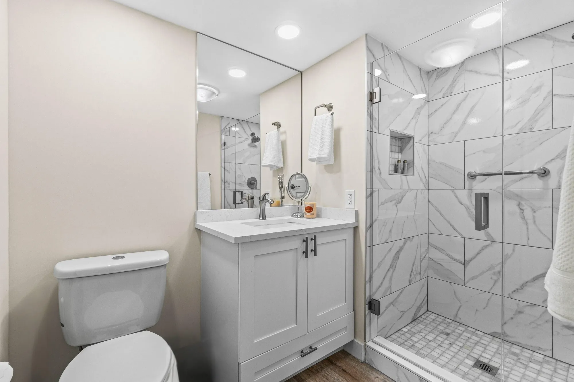 Property Slideshow image 14 of 49 | 18 stratford dr e, Boynton Beach, FL, 33436