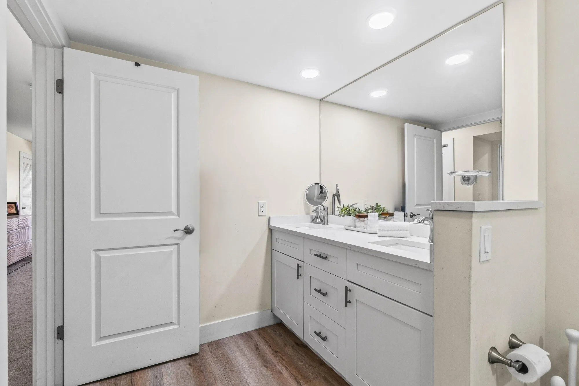 Property Slideshow image 17 of 49 | 18 stratford dr e, Boynton Beach, FL, 33436