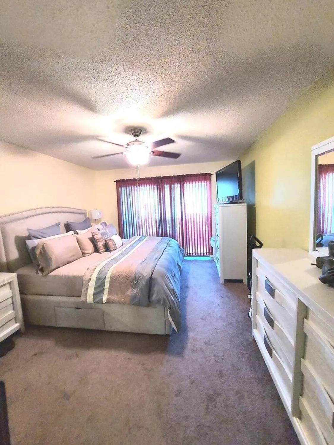 Property Slideshow image 15 of 27 | 12019 w greenway dr apt 203, Royal Palm Beach, FL, 33411