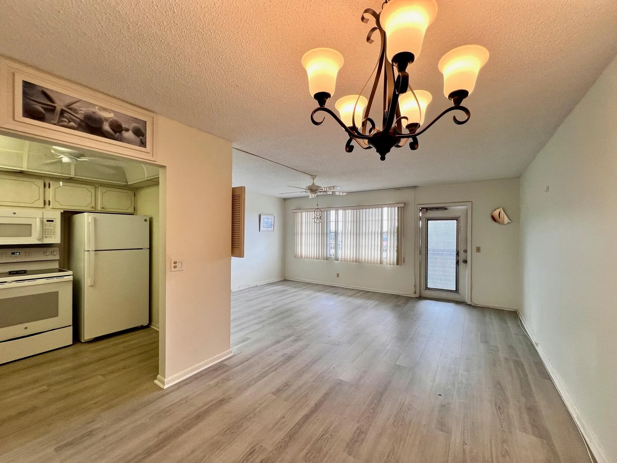 Property Slideshow image 1 of 16 | 434 southampton b, West Palm Beach, FL, 33417