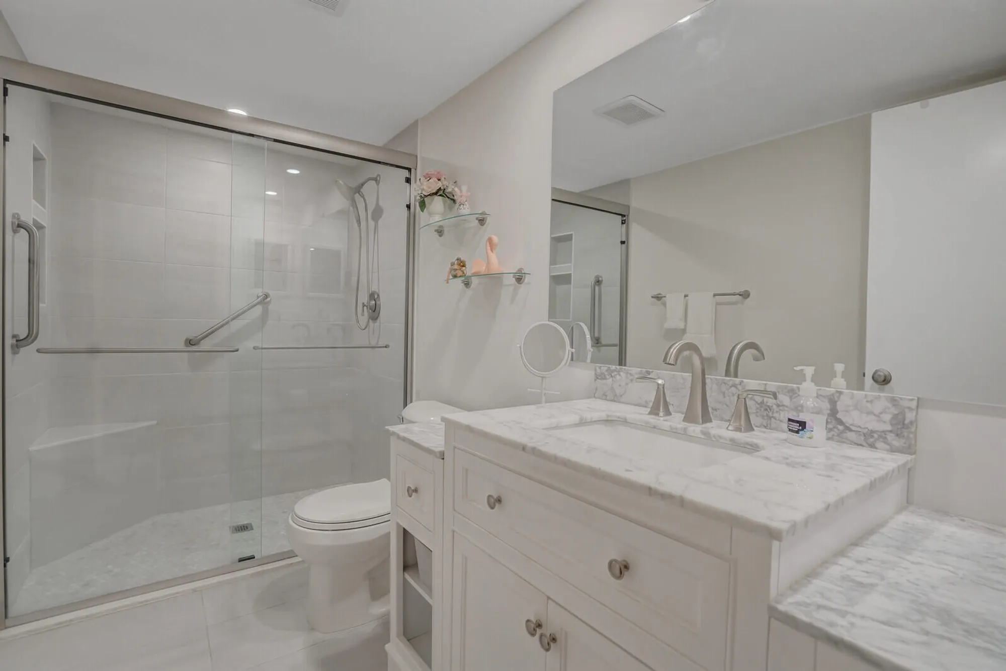 Property Slideshow image 8 of 31 | 6650 s oriole blvd 1040, Delray Beach, FL, 33446