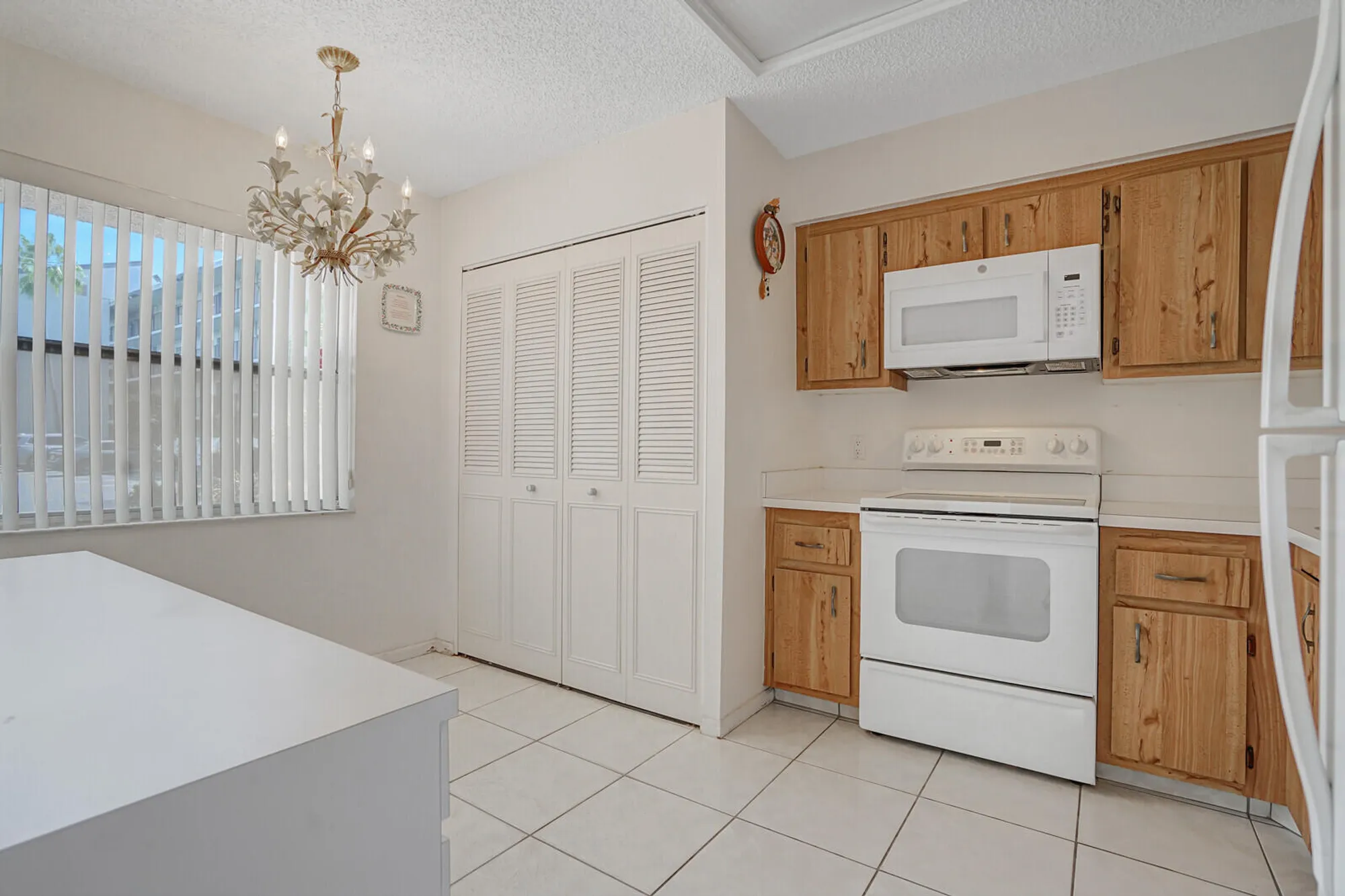 Property Slideshow image 4 of 31 | 6650 s oriole blvd 1040, Delray Beach, FL, 33446