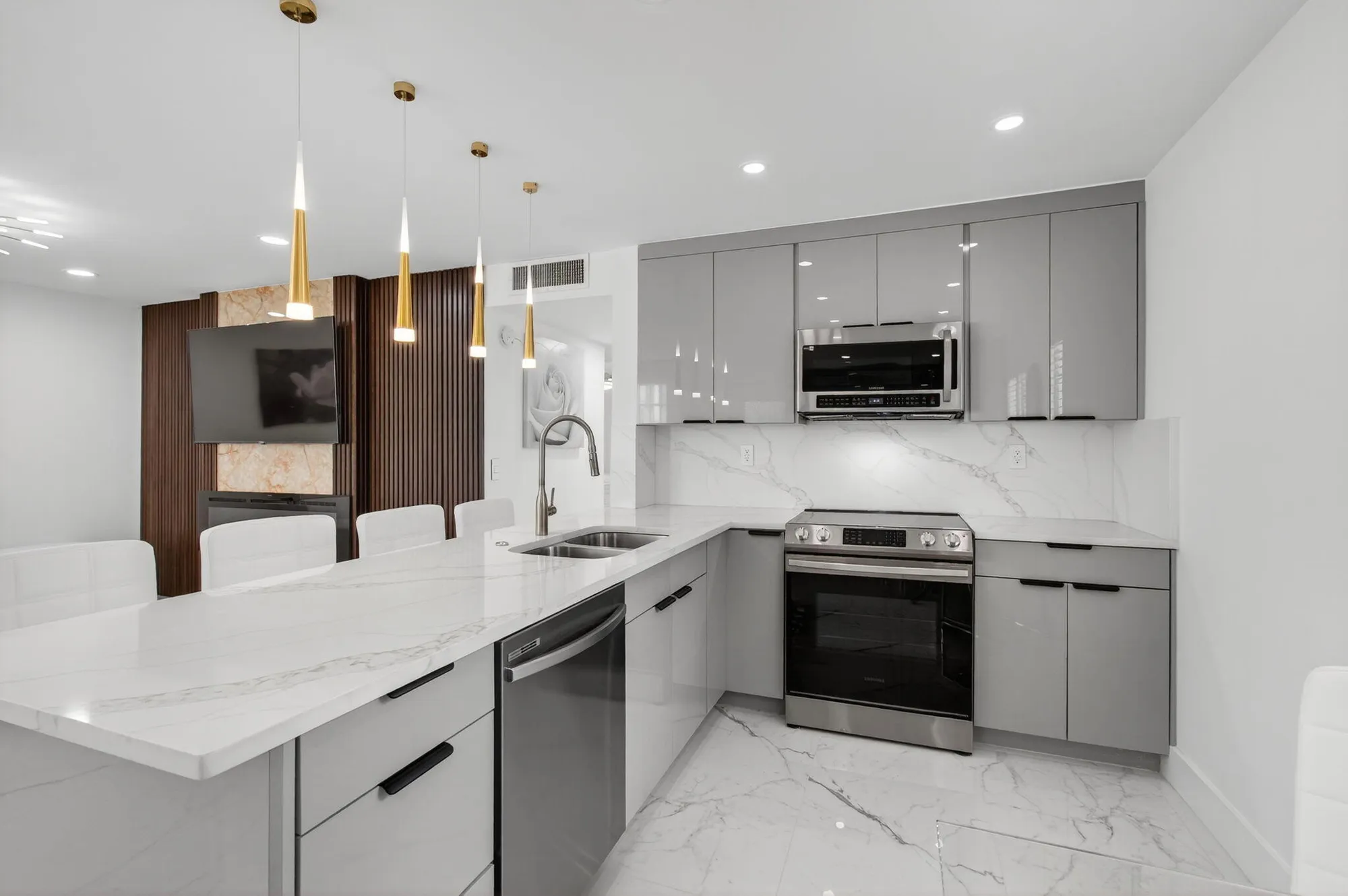 Property Slideshow image 11 of 56 | 450 normandy j j, Delray Beach, FL, 33484