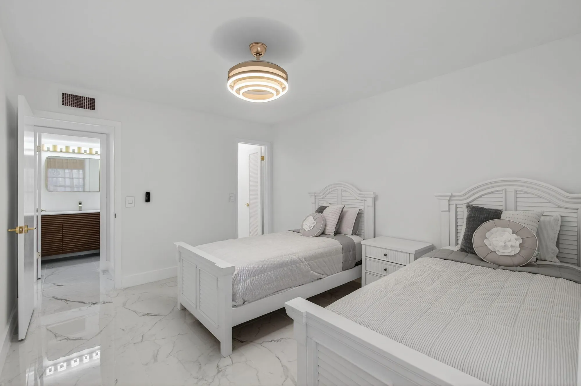 Property Slideshow image 28 of 56 | 450 normandy j j, Delray Beach, FL, 33484