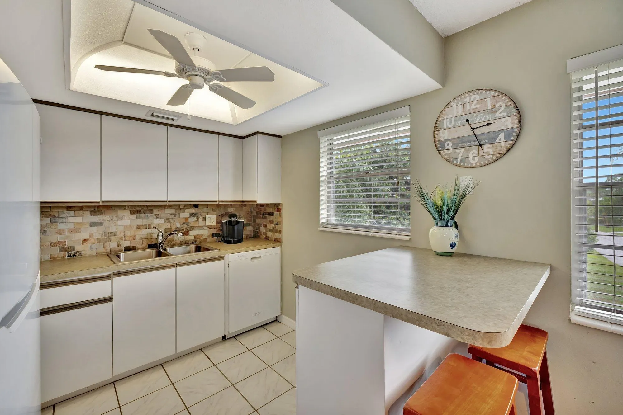 Property Slideshow image 5 of 25 | 2929 se ocean blvd 107-6, Stuart, FL, 34996