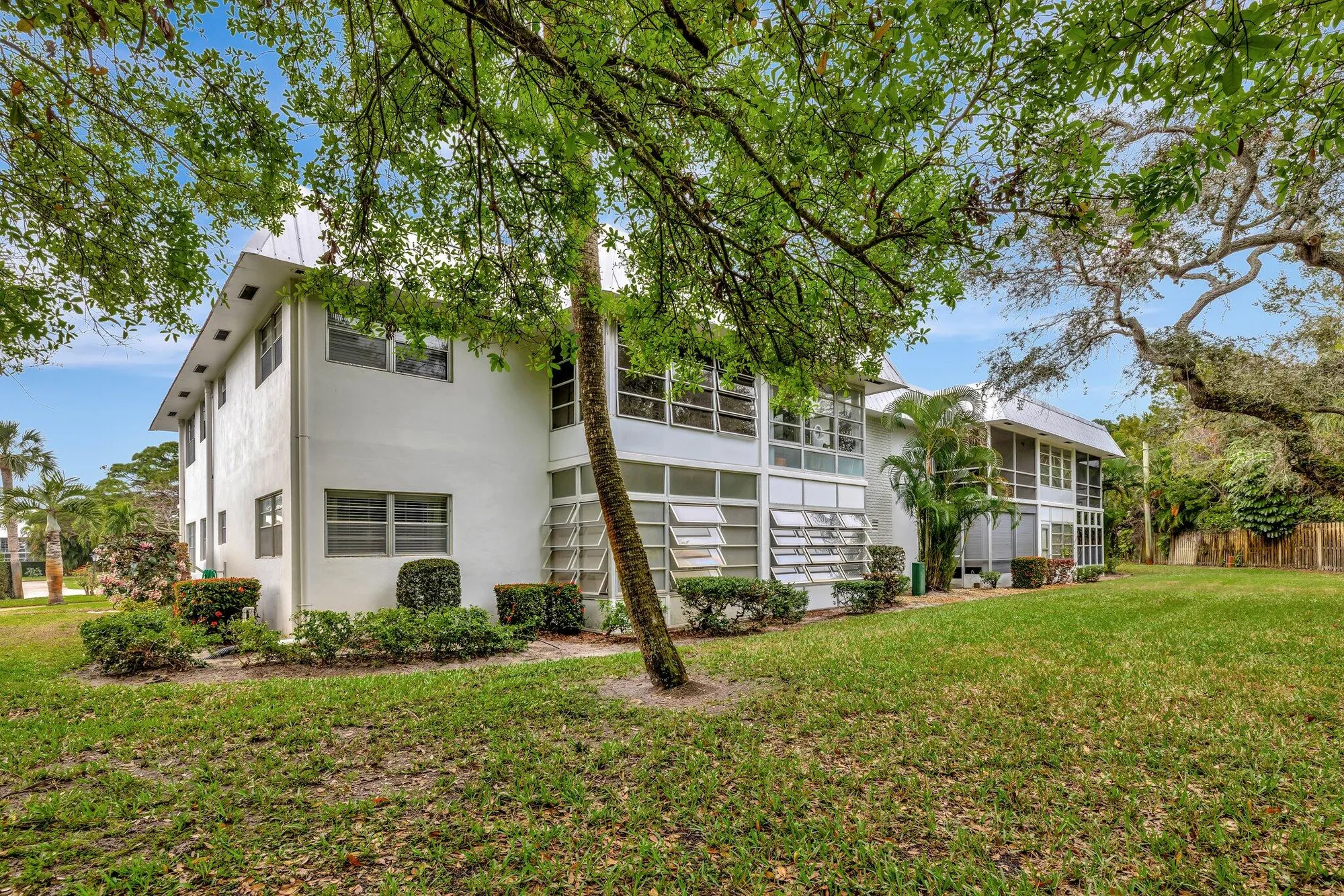 Property Slideshow image 23 of 25 | 2929 se ocean blvd 107-6, Stuart, FL, 34996