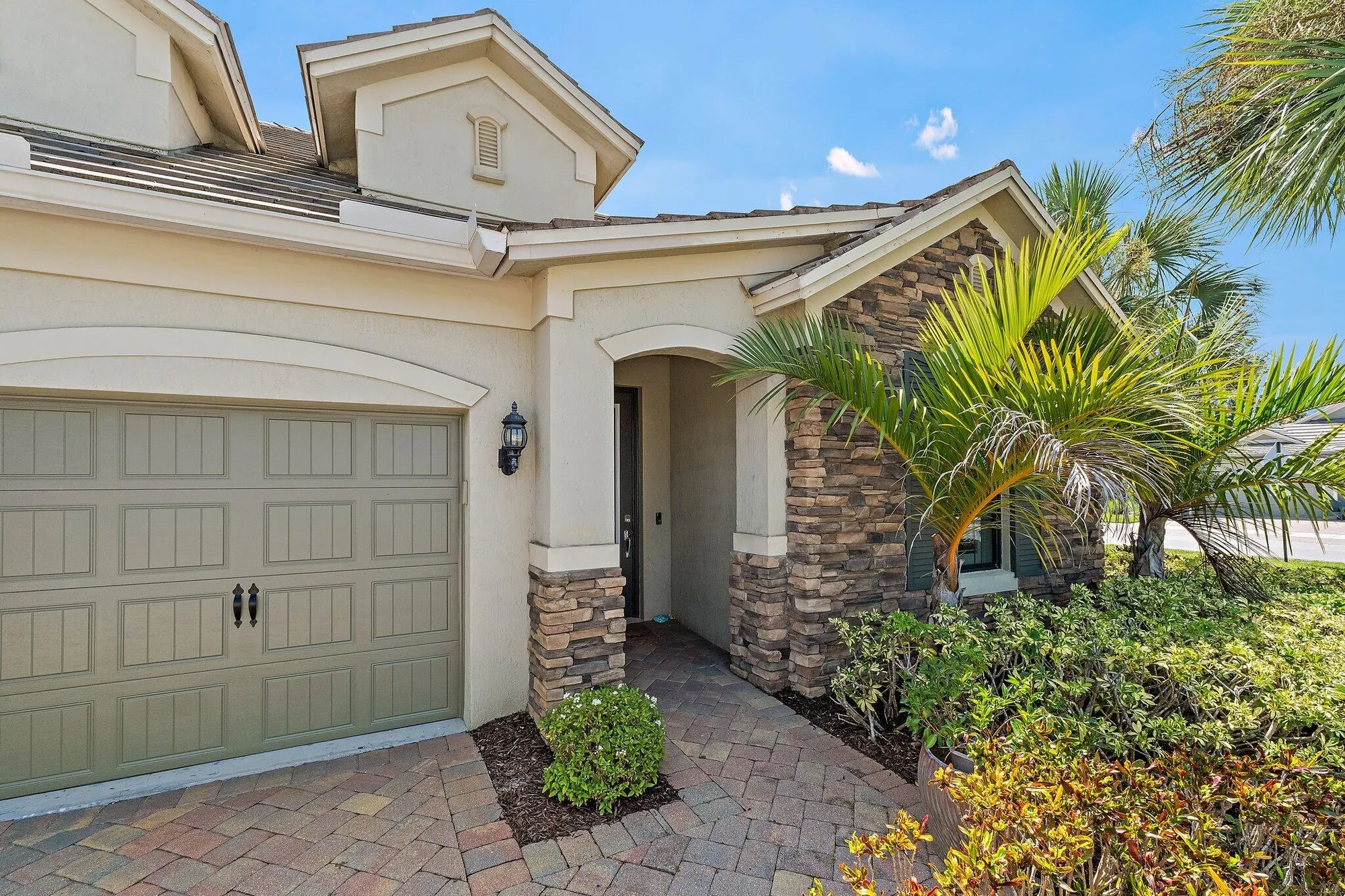 Property Slideshow image 4 of 68 | 1171 sw cherry blossom ln, Palm City, FL, 34990