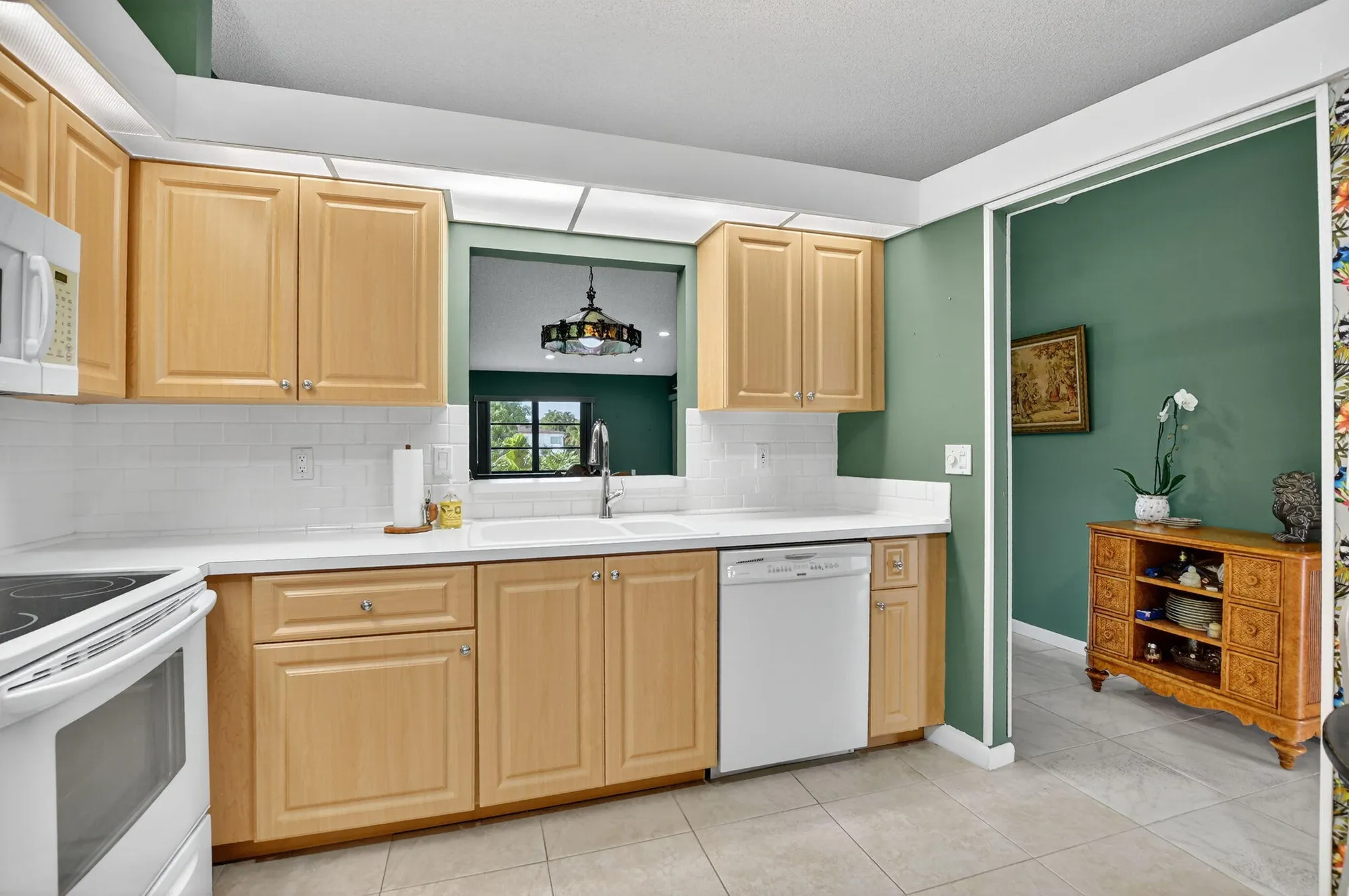Property Slideshow image 13 of 112 | 6096 kings gate cir, Delray Beach, FL, 33484