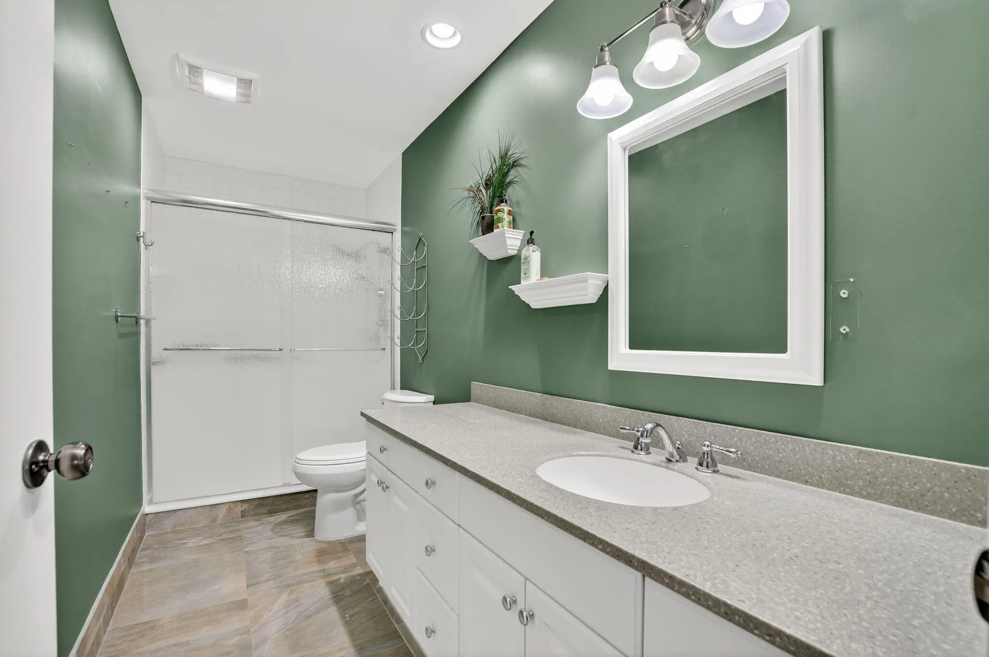 Property Slideshow image 19 of 112 | 6096 kings gate cir, Delray Beach, FL, 33484