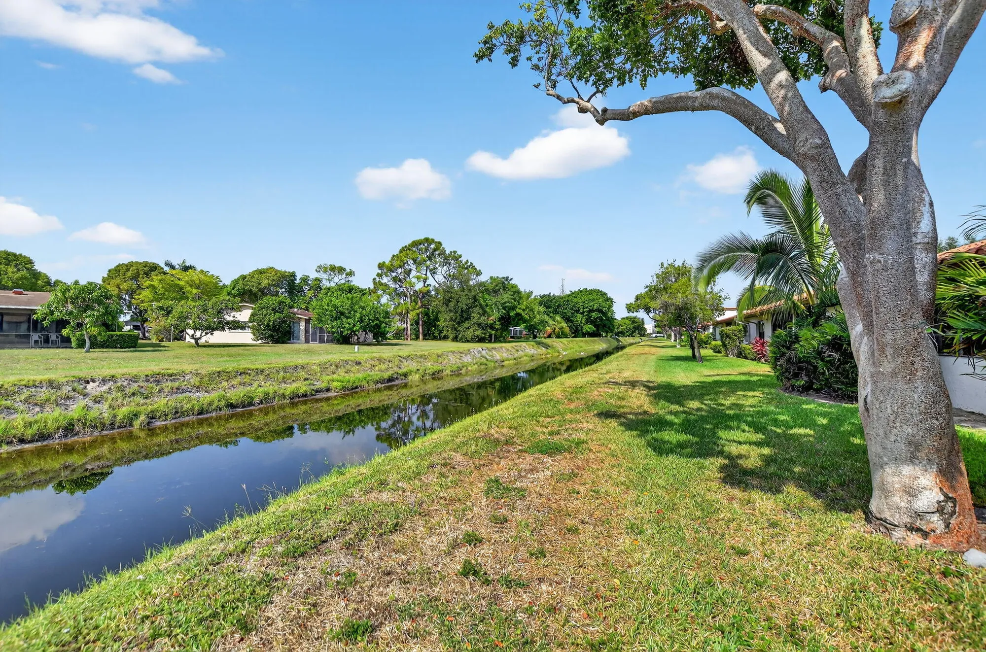 Property Slideshow image 30 of 112 | 6096 kings gate cir, Delray Beach, FL, 33484