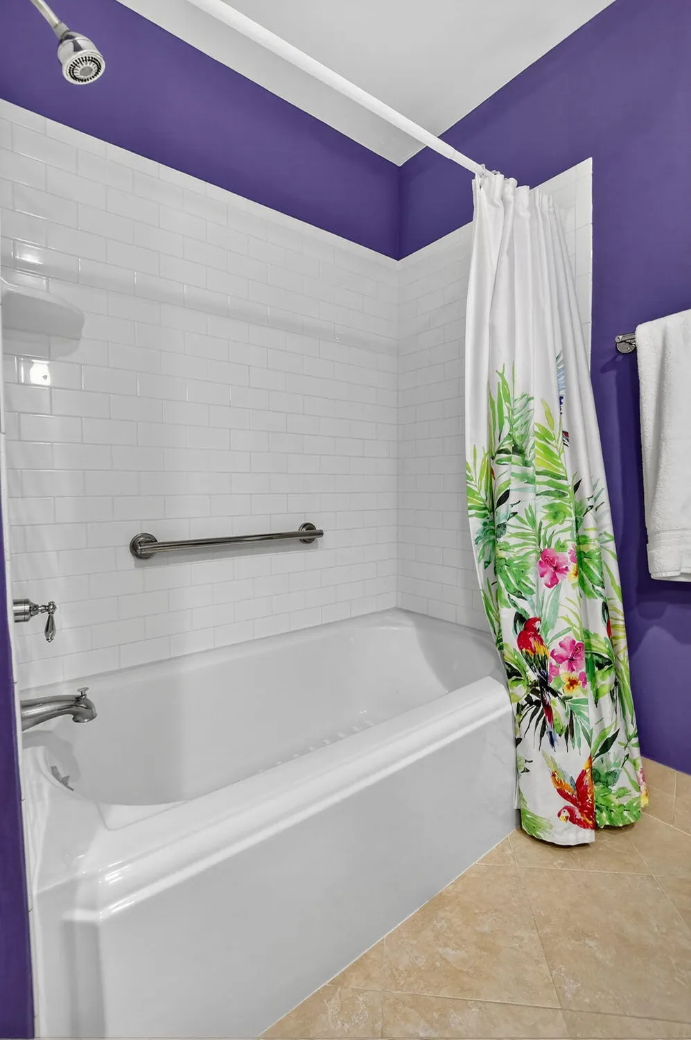 Property Slideshow image 25 of 112 | 6096 kings gate cir, Delray Beach, FL, 33484