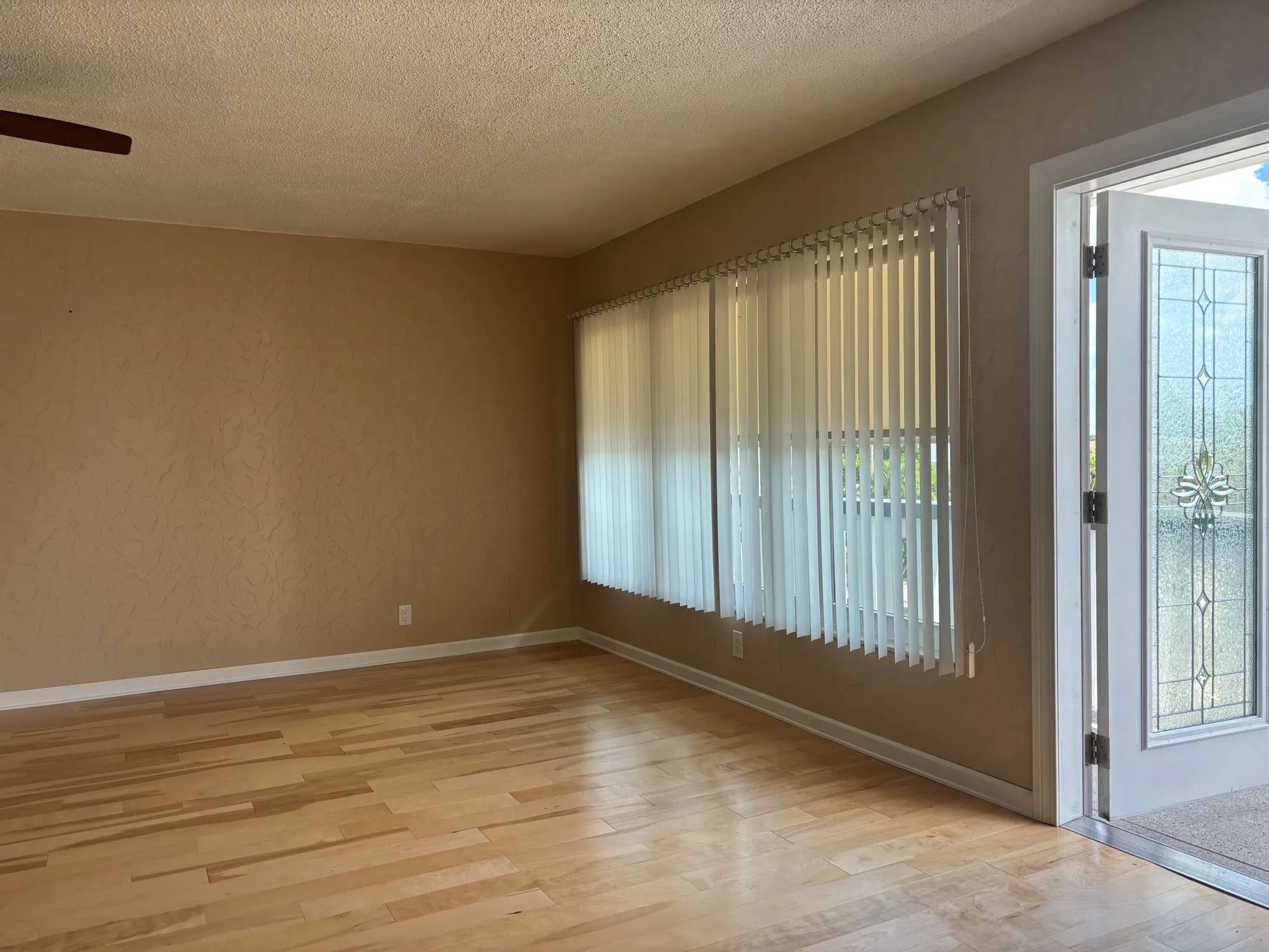 Property Slideshow image 3 of 18 | 312 wellington f, West Palm Beach, FL, 33417