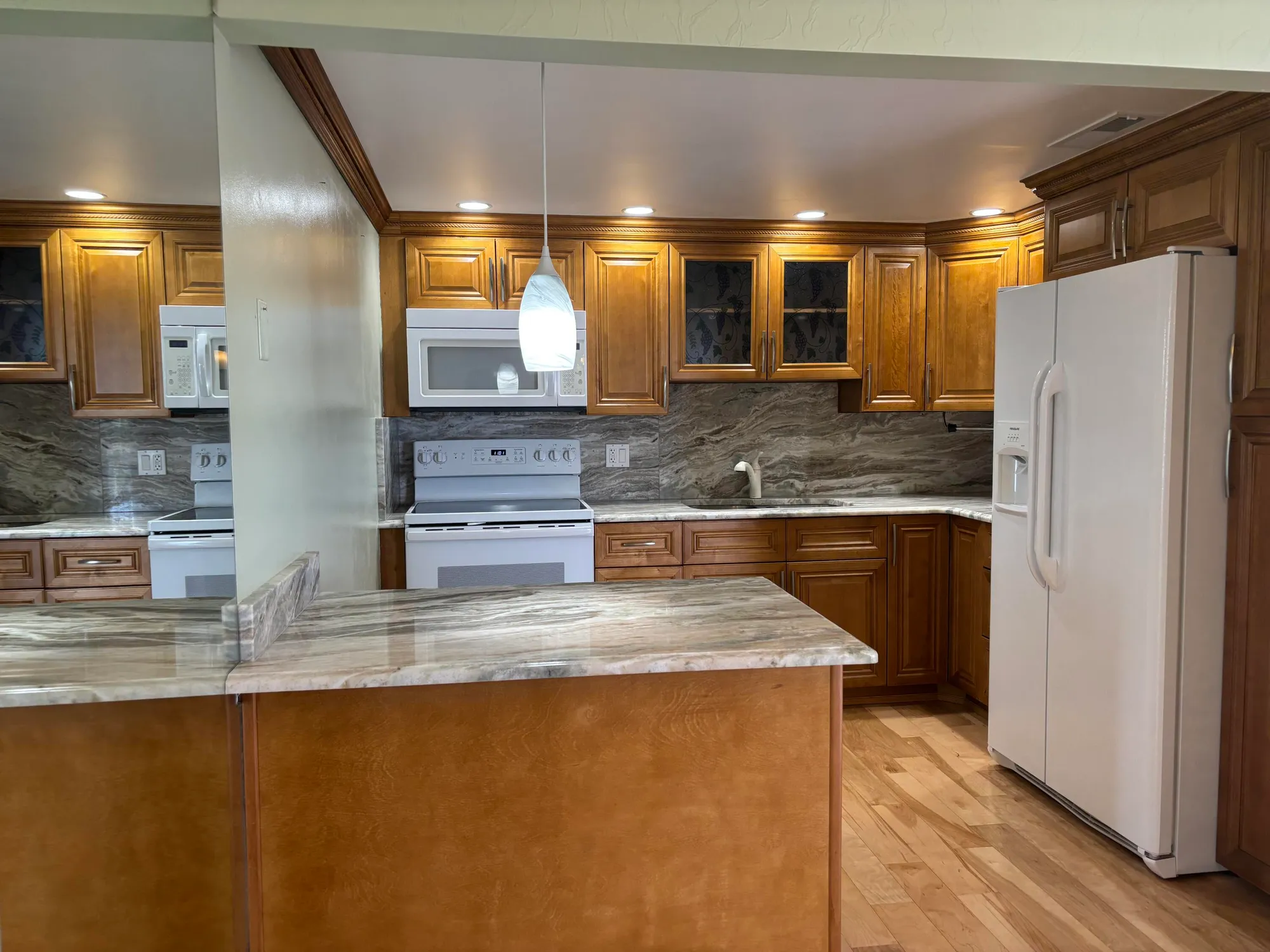 Property Slideshow image 6 of 18 | 312 wellington f, West Palm Beach, FL, 33417