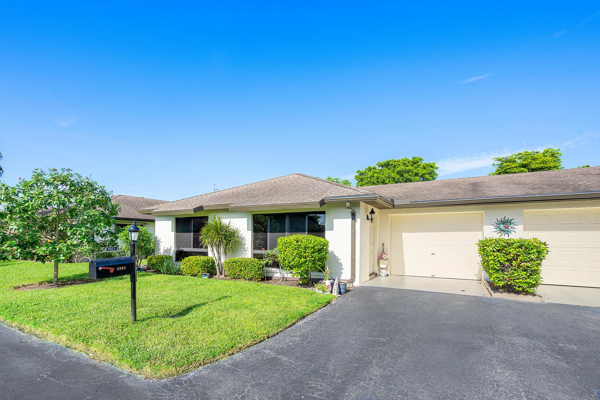 Property Slideshow image 3 of 24 | 4903 equestrian cir a, Boynton Beach, FL, 33436