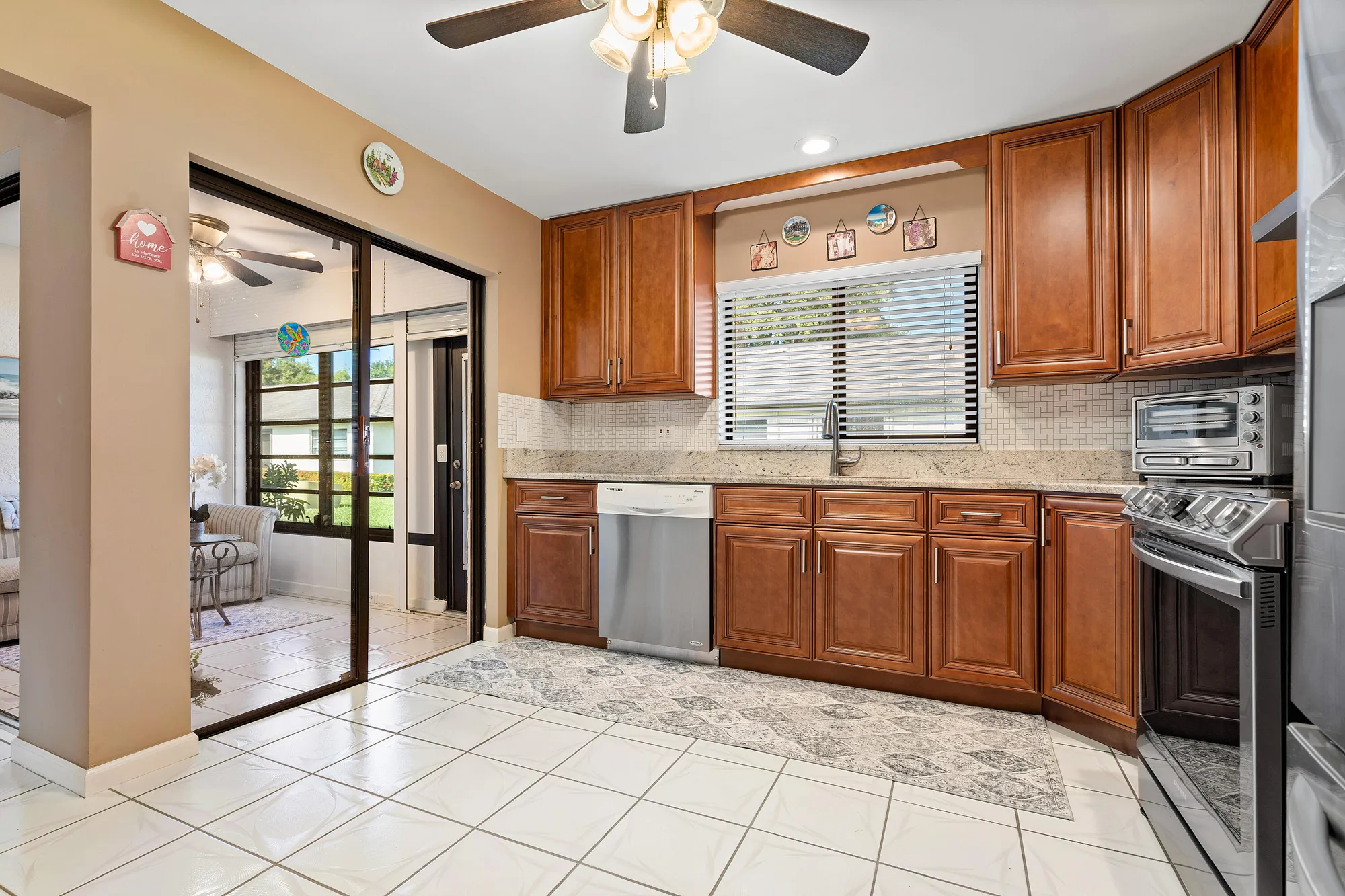 Property Slideshow image 11 of 24 | 4903 equestrian cir a, Boynton Beach, FL, 33436