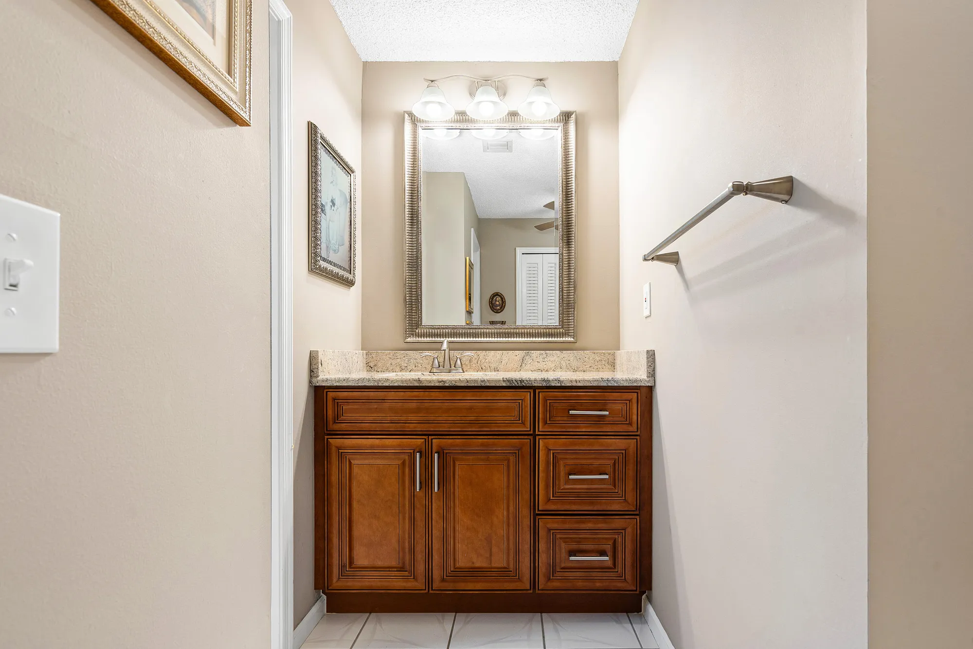 Property Slideshow image 17 of 24 | 4903 equestrian cir a, Boynton Beach, FL, 33436