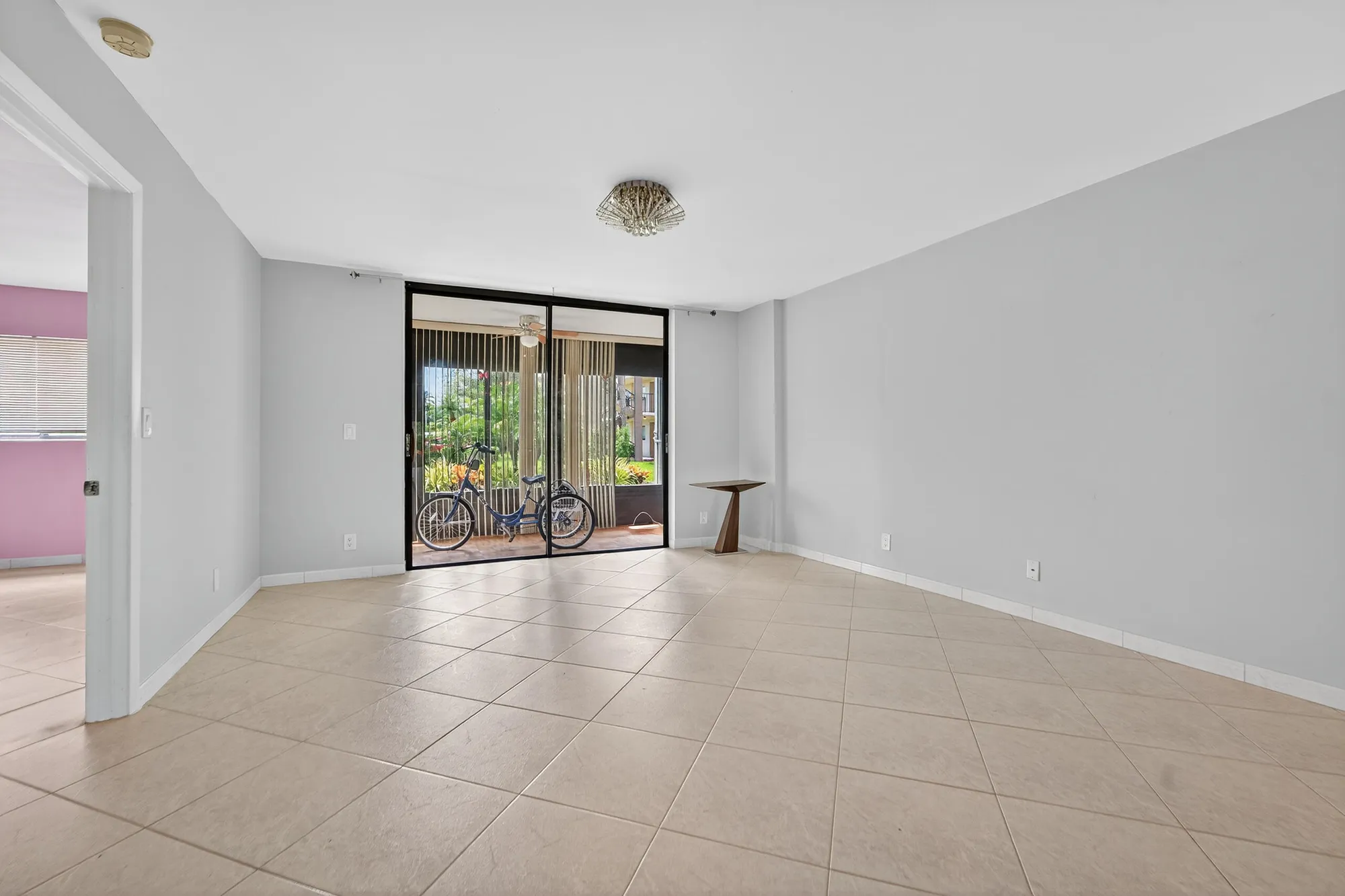 Property Slideshow image 17 of 47 | 5574 witney dr apt 102, Delray Beach, FL, 33484