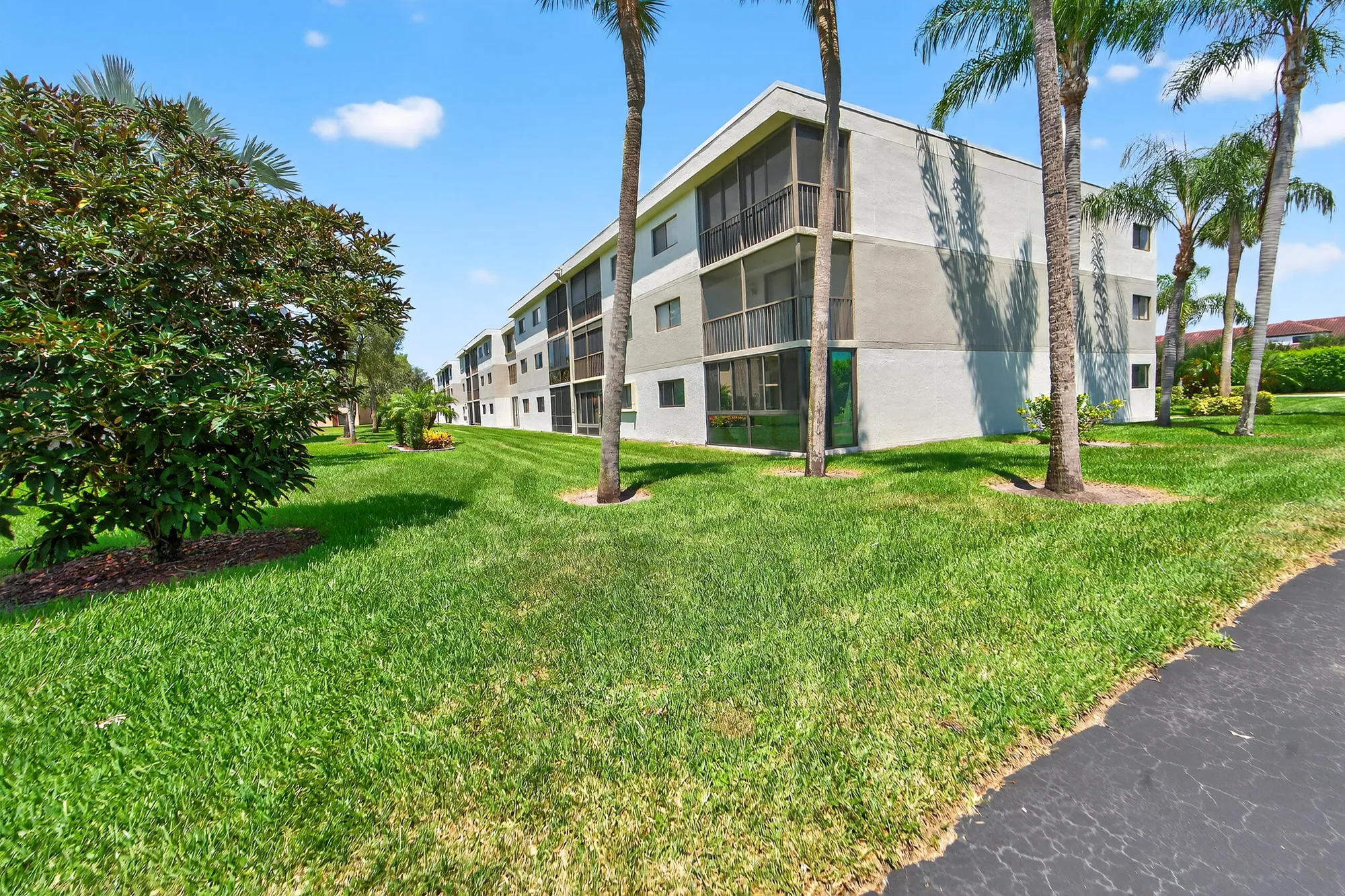 Property Slideshow image 36 of 47 | 5574 witney dr apt 102, Delray Beach, FL, 33484