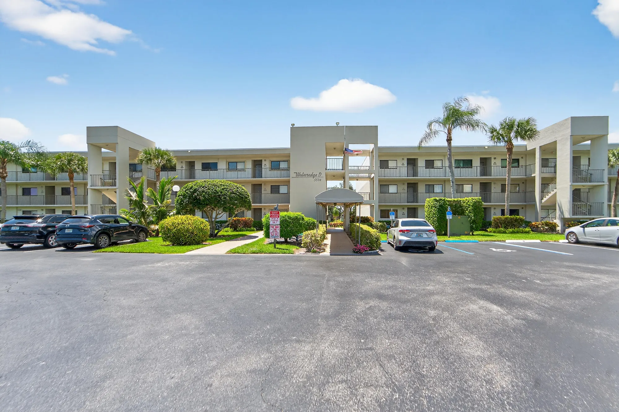Property Slideshow image 43 of 47 | 5574 witney dr apt 102, Delray Beach, FL, 33484