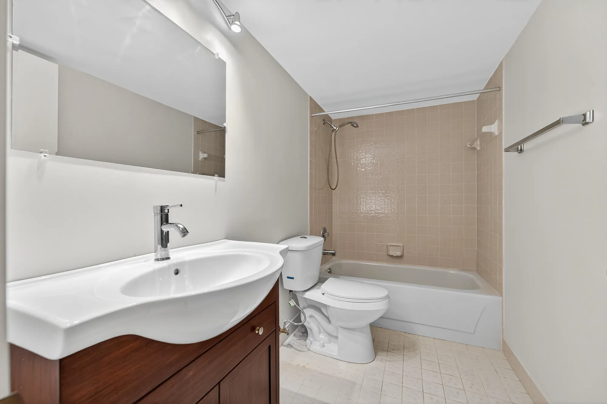 Property Slideshow image 27 of 47 | 5574 witney dr apt 102, Delray Beach, FL, 33484
